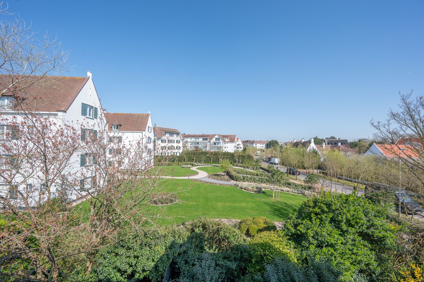 Subliem gerenoveerd hoekappartement met een schitterend zicht op de villa's van het Zoute. foto 34