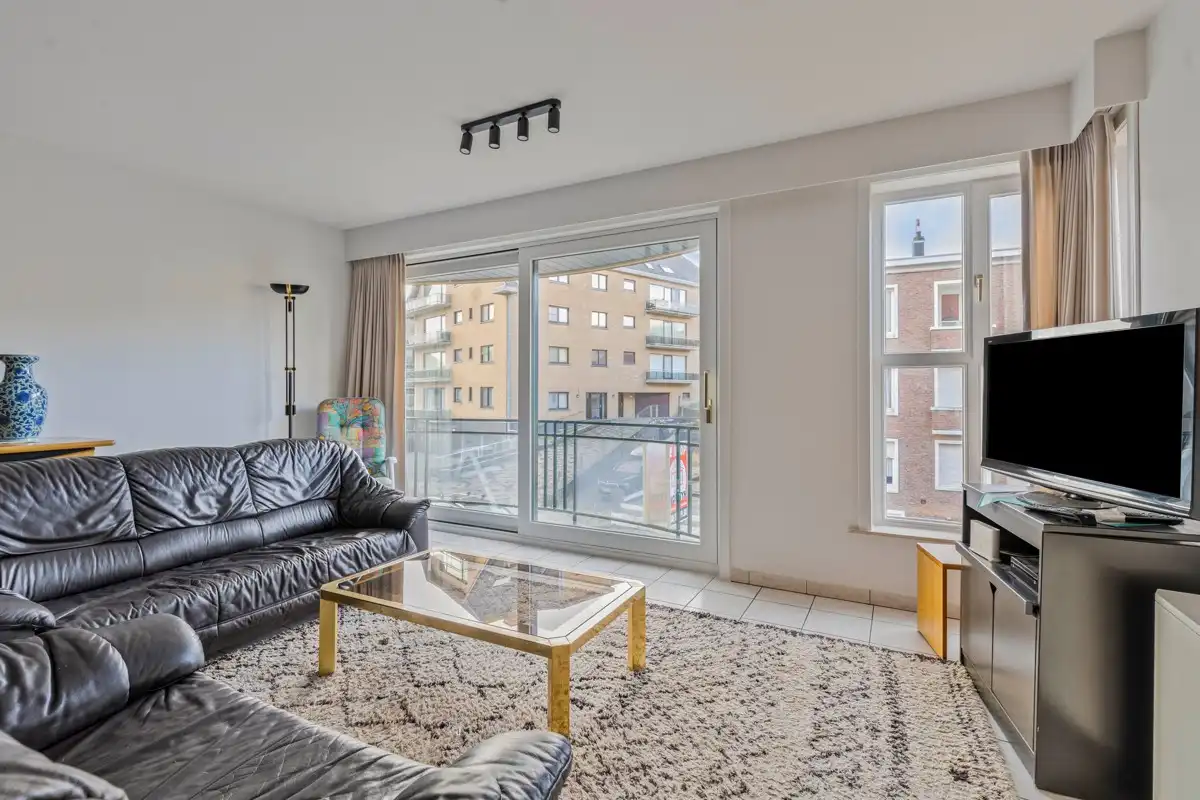 Ruim appartement met twee slaapkamers te koop in Koksijde. foto 4