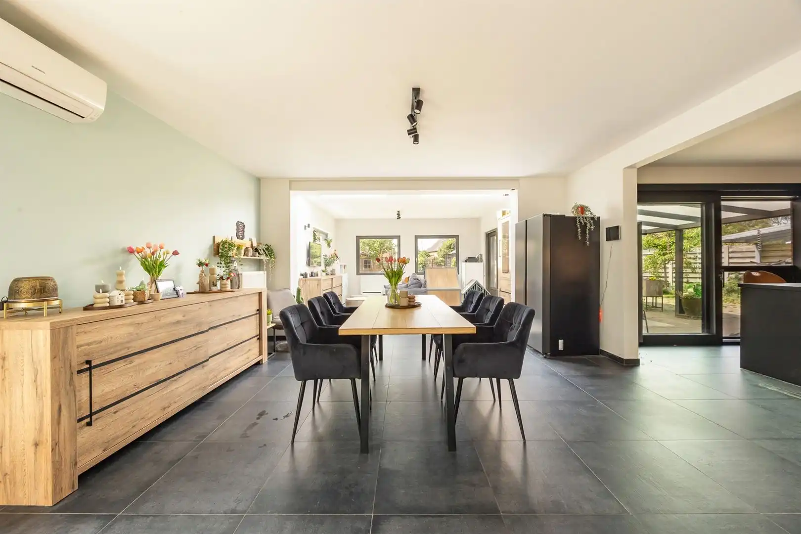     Charmante woning met 5 slaapkamers en westgerichte tuin foto 3