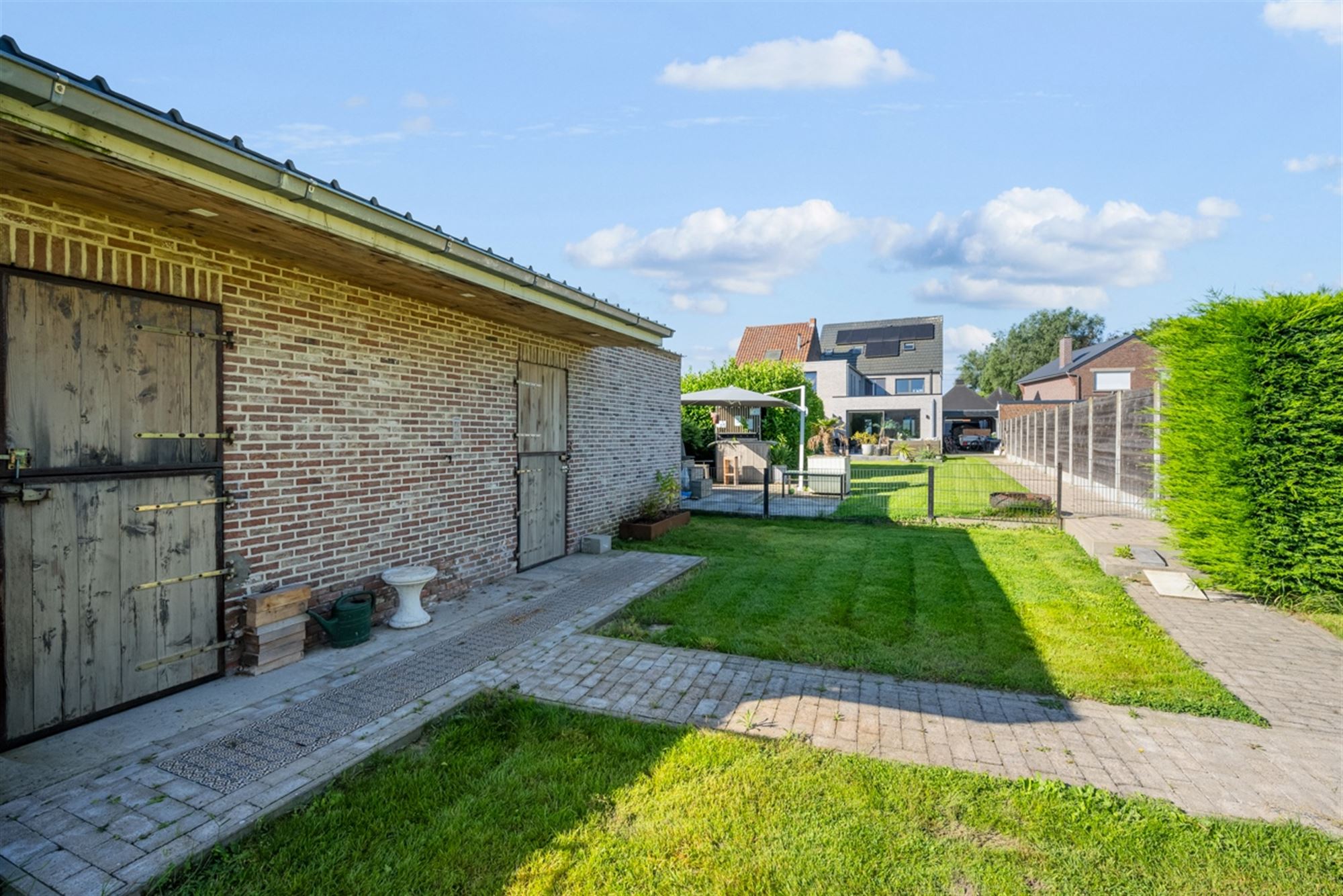 Instapklare halfopen woning met ruime tuin en 4 slaapkamers. foto 28