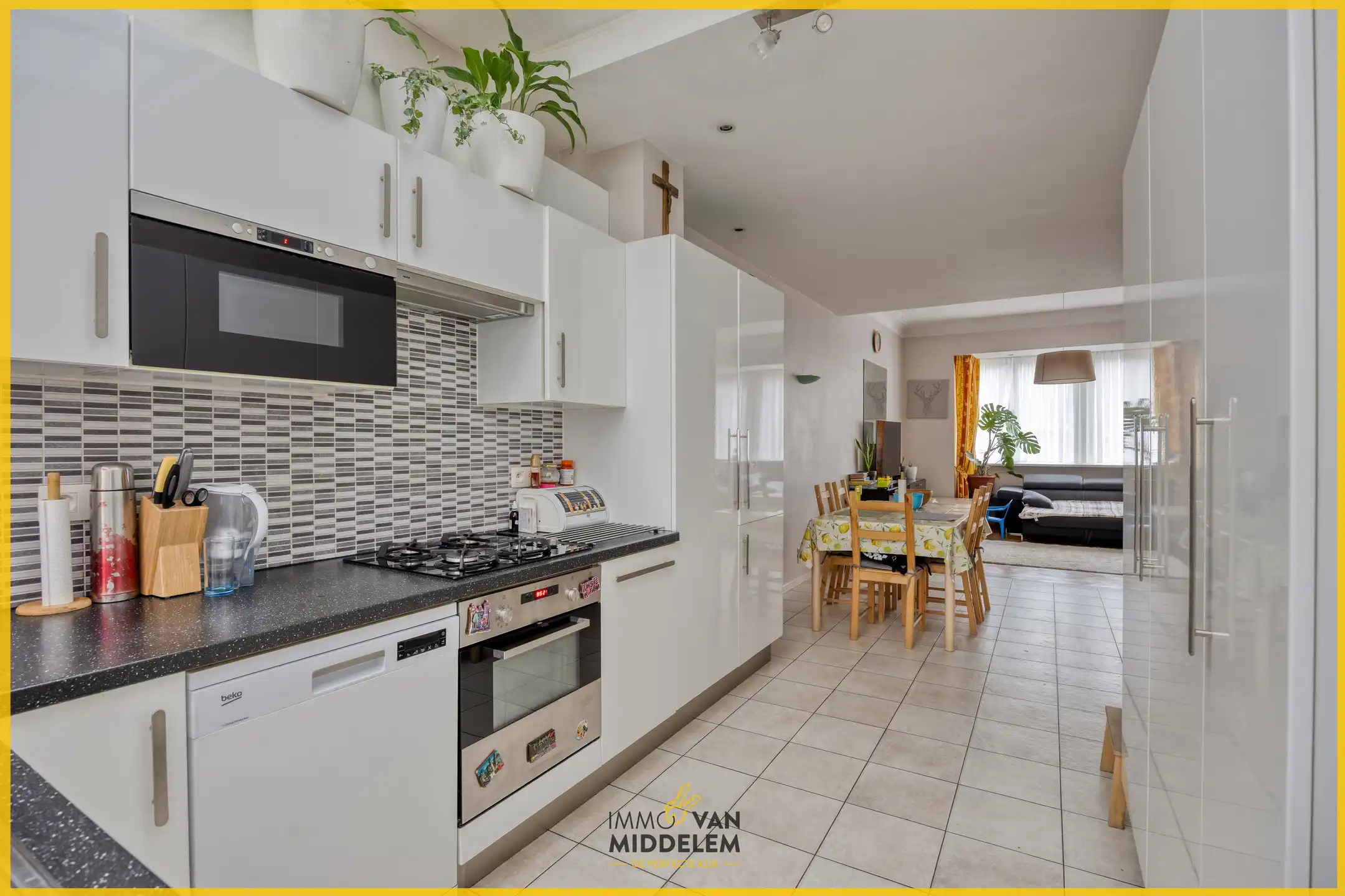 APPARTEMENT MET 2 KAMERS, TERRAS, TUIN EN GARAGE foto 5