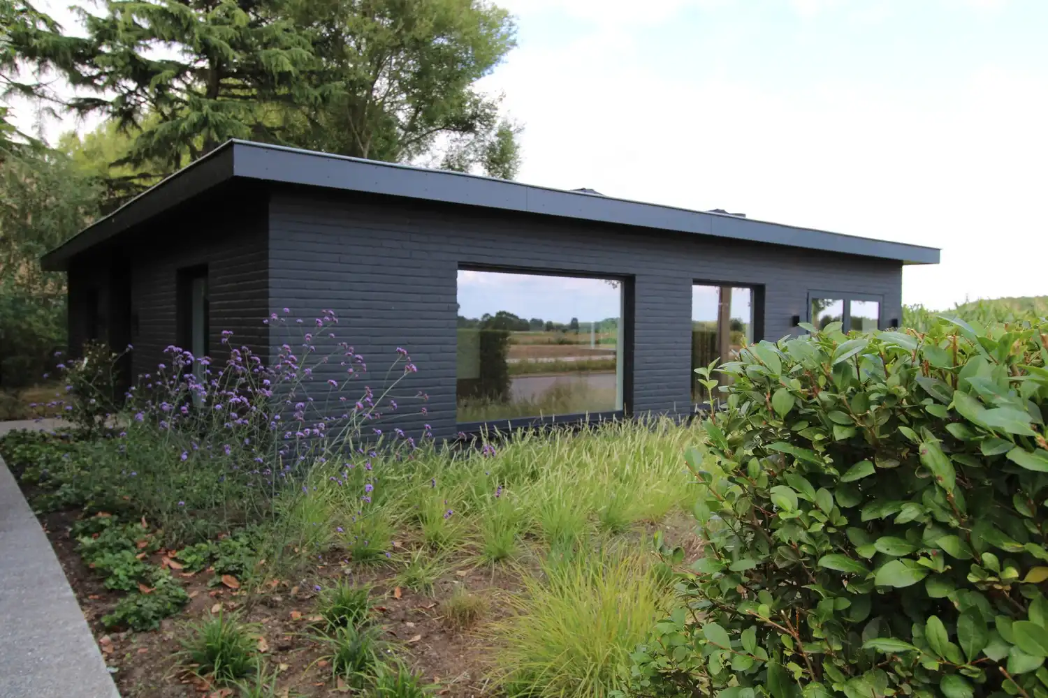 Damme, vlakbij Moerkerke Tot in de puntjes LUXUEUS  gerenoveerde ENERGIEZUINIGE open bebouwing , alles op het gelijkvloers foto 32