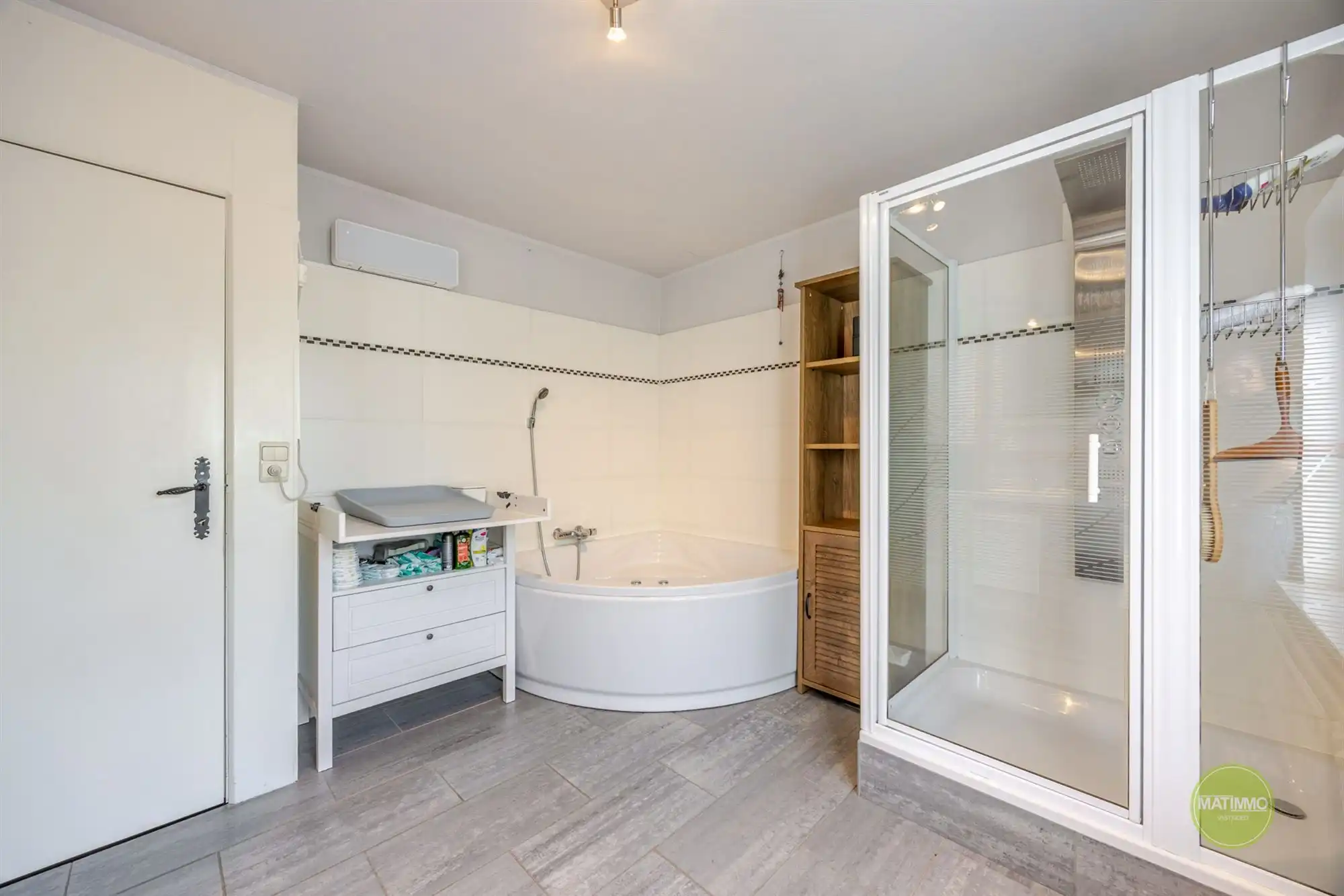 Vrijstaande woning met 4 slaapkamers te Mol  foto 13