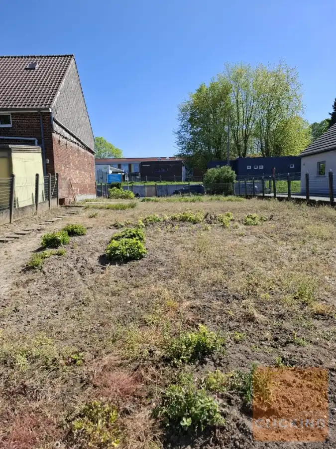Heel mooi gelegen bouwgrond met uniek dieptezicht foto 6