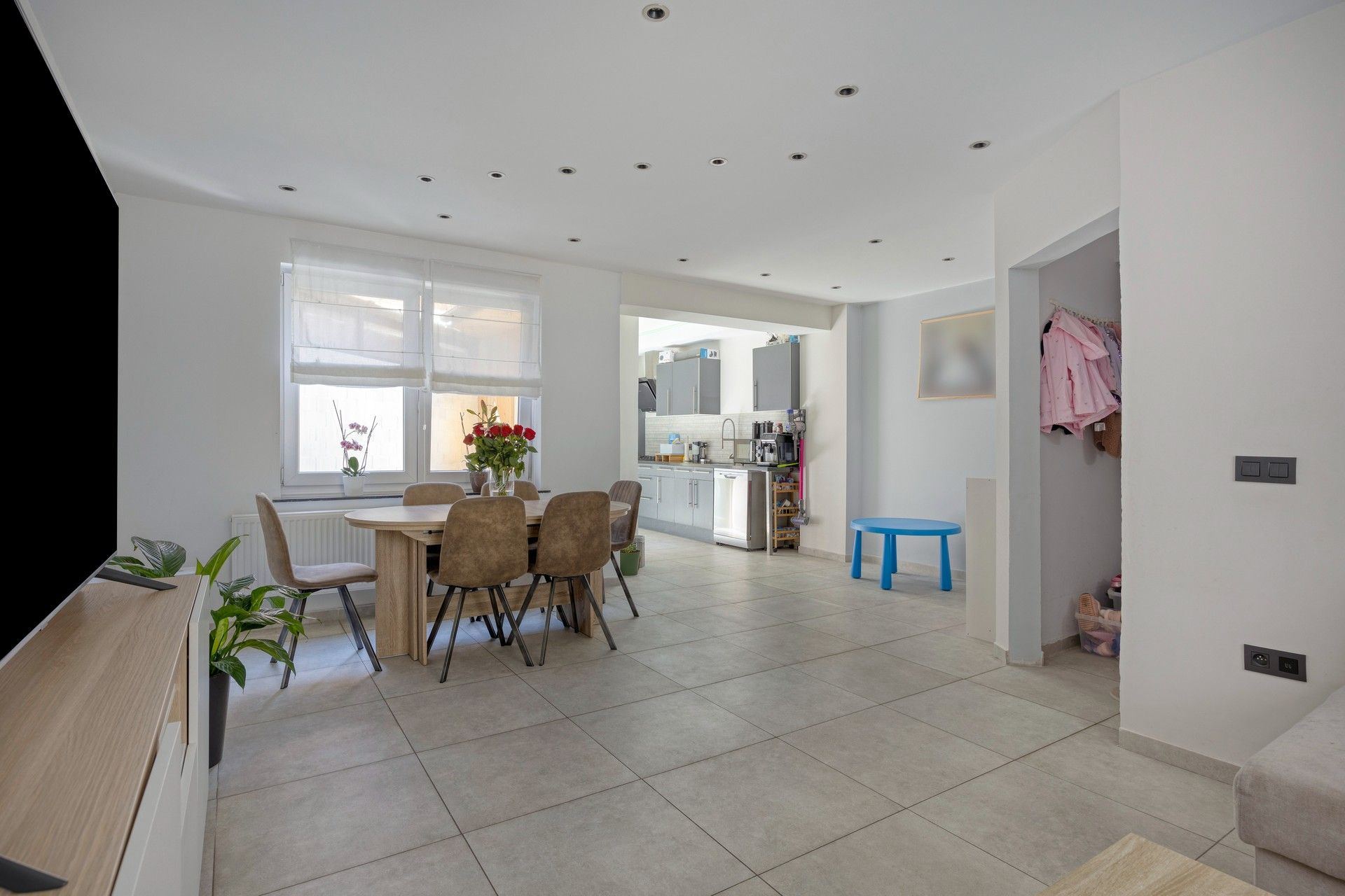 GERENOVEERDE RIJWONING OP 500M VAN CENTRUM foto 6