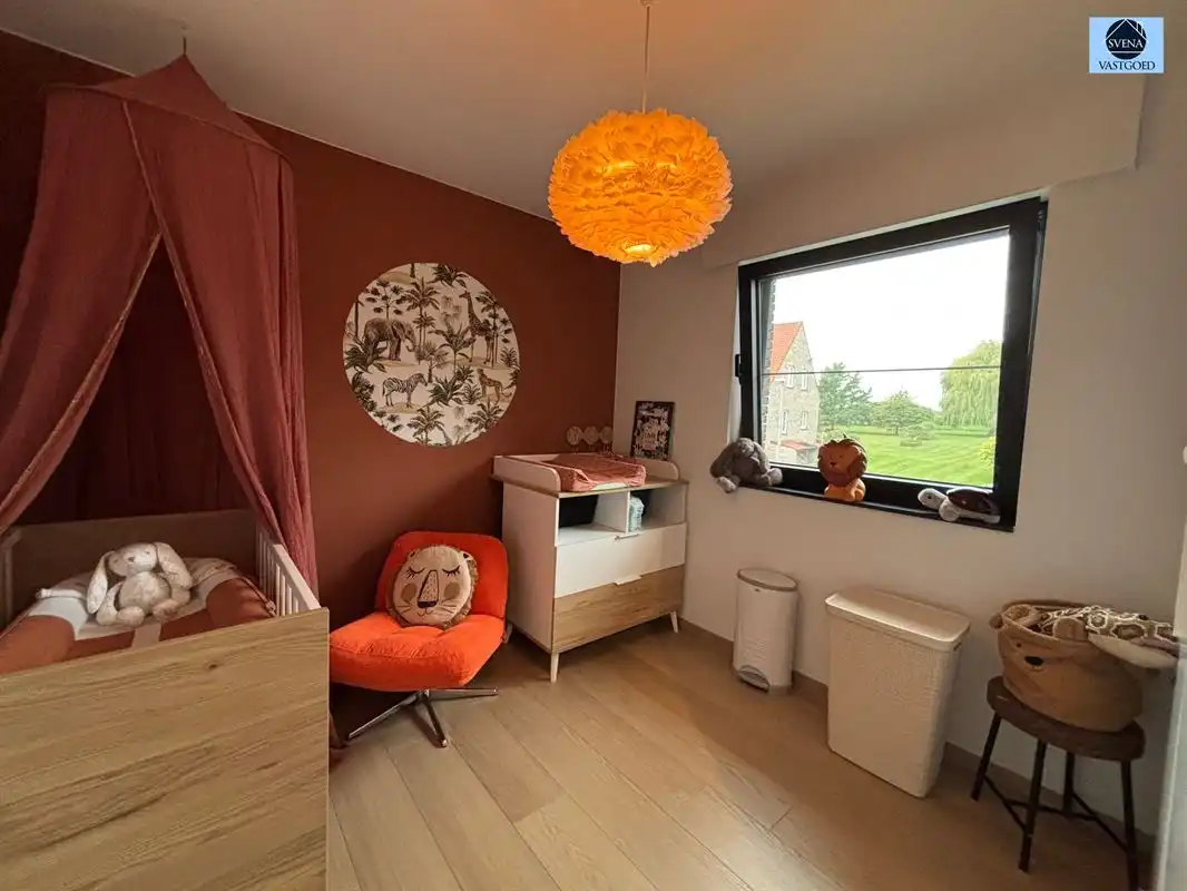 LUXUEUZE RECENTE WONING MET 3 SLAAPKAMERS, GARAGE EN TUIN foto 14