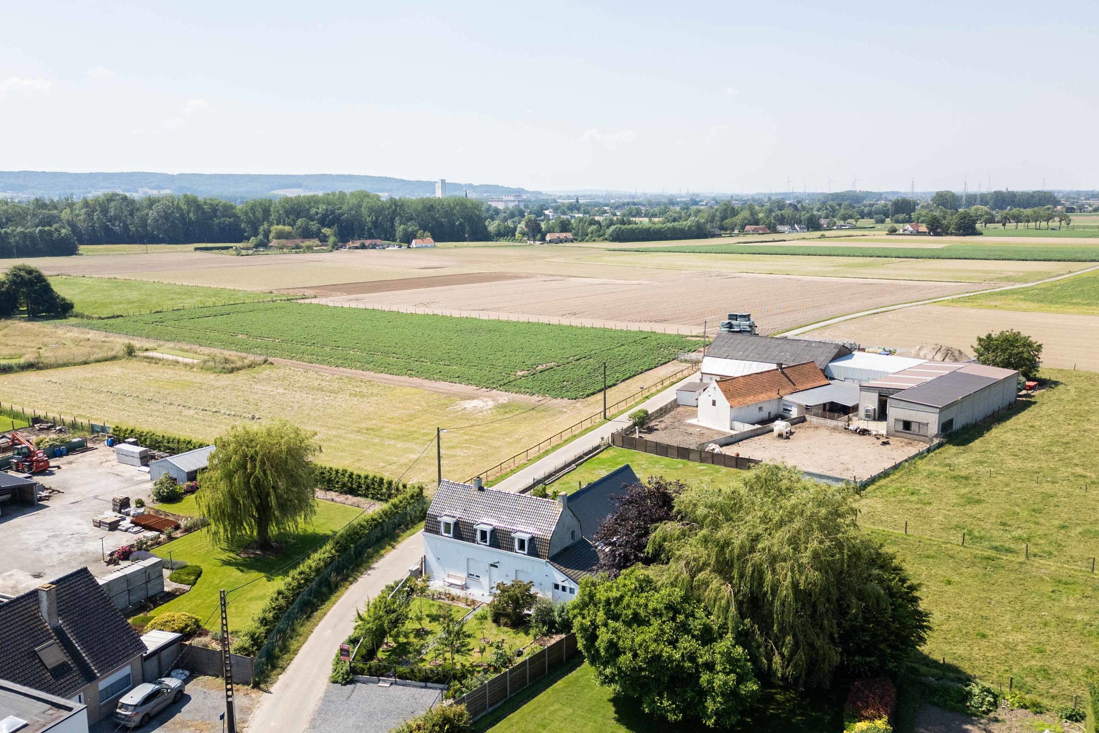 Unieke woning uiterst rustig gelegen. foto 24