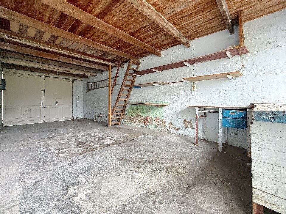 Charmante woning met grote tuin én garage in het centrum van Zarren foto 12