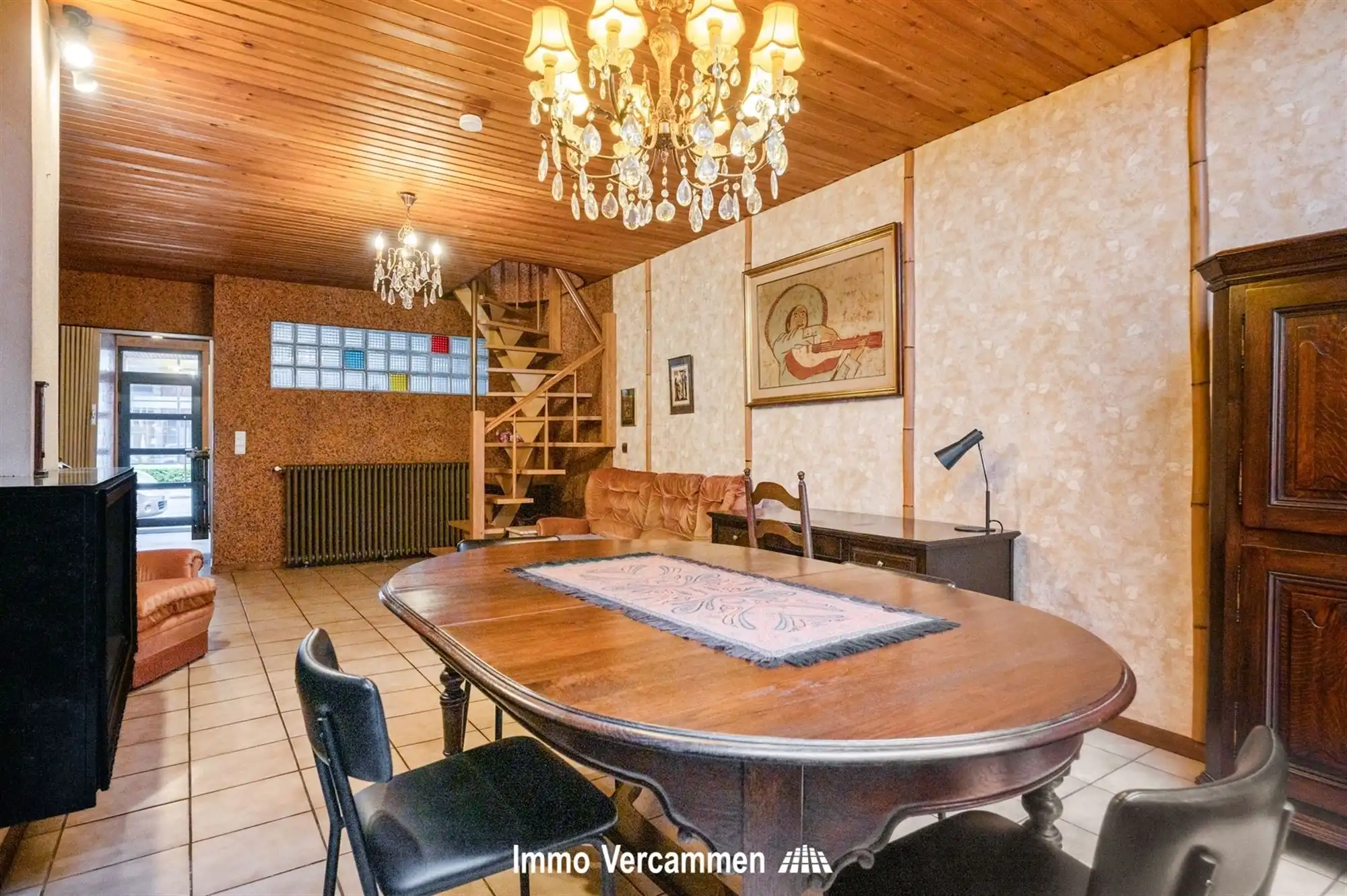 Gezellige woning met 3 SLPK en garage te Mechelen foto 2