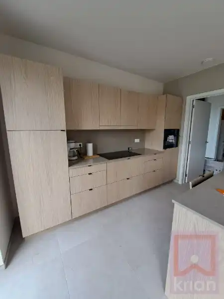 BEMEUBELDE woning met 3 slaapkamers, tuin en carport. foto 15