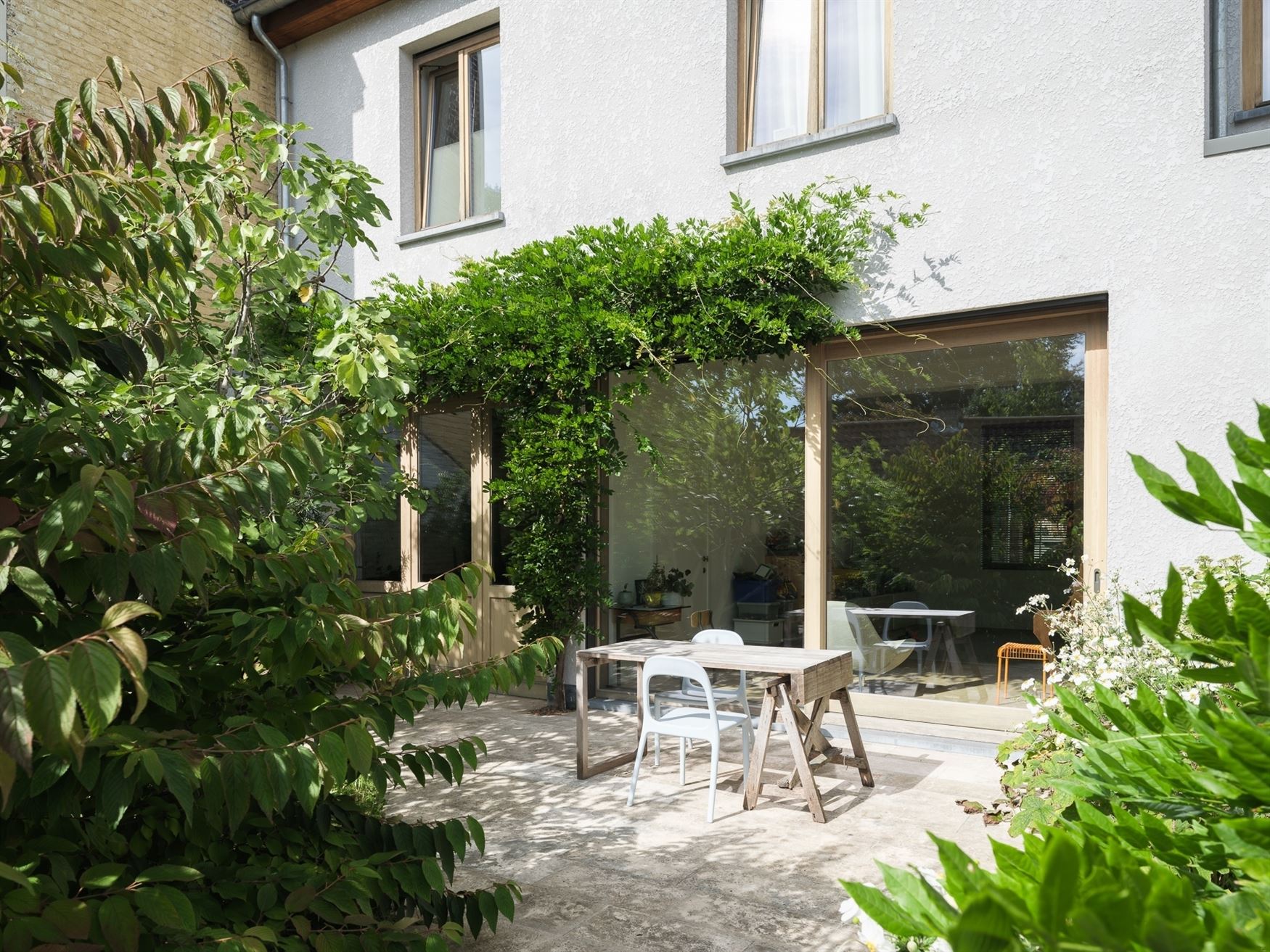 Unieke karaktervolle woning met moderne afwerking in Bottelare. foto 2