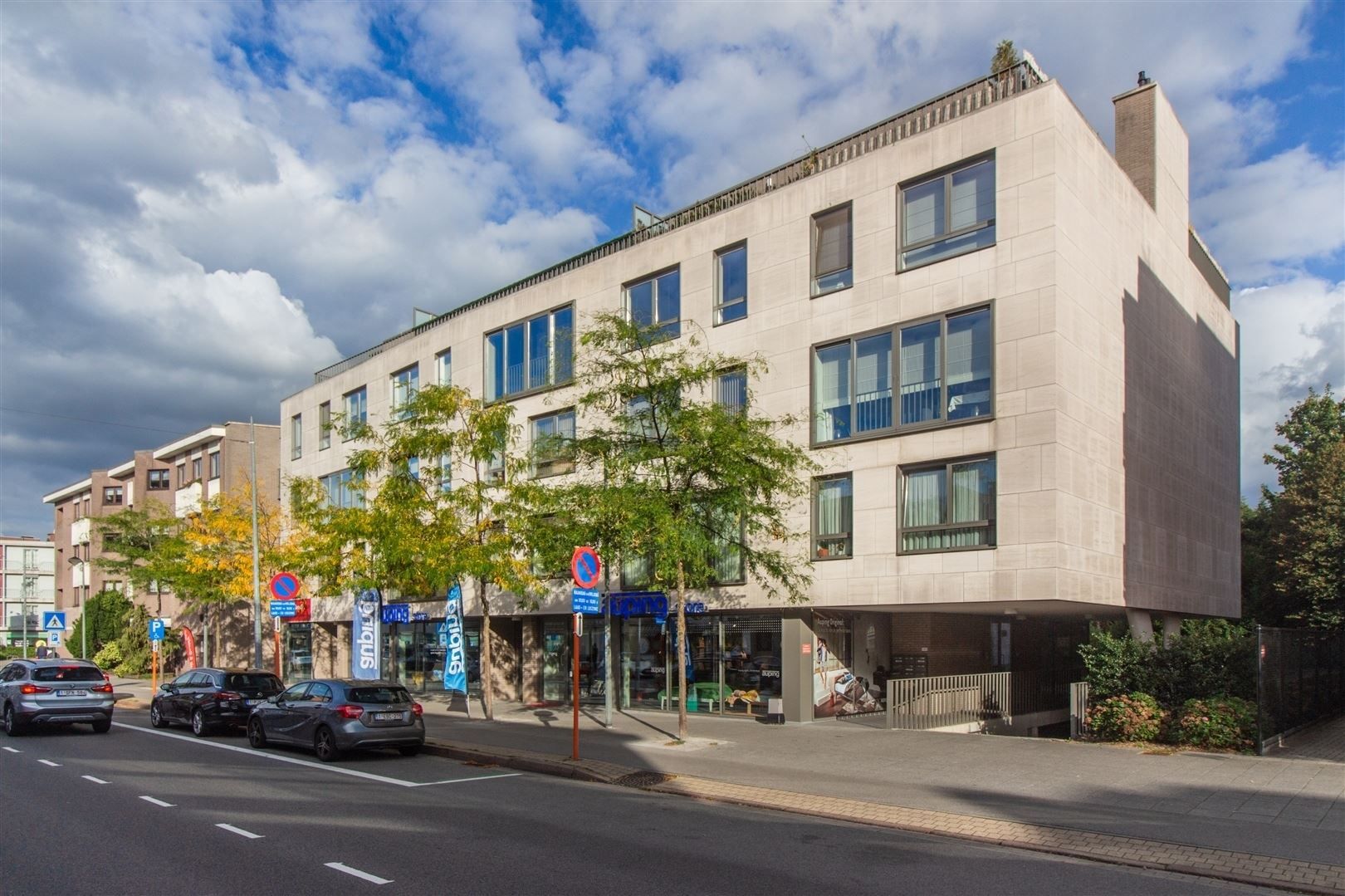 Instapklaar appartement in centrum Brasschaat foto {{pictureIndex}}