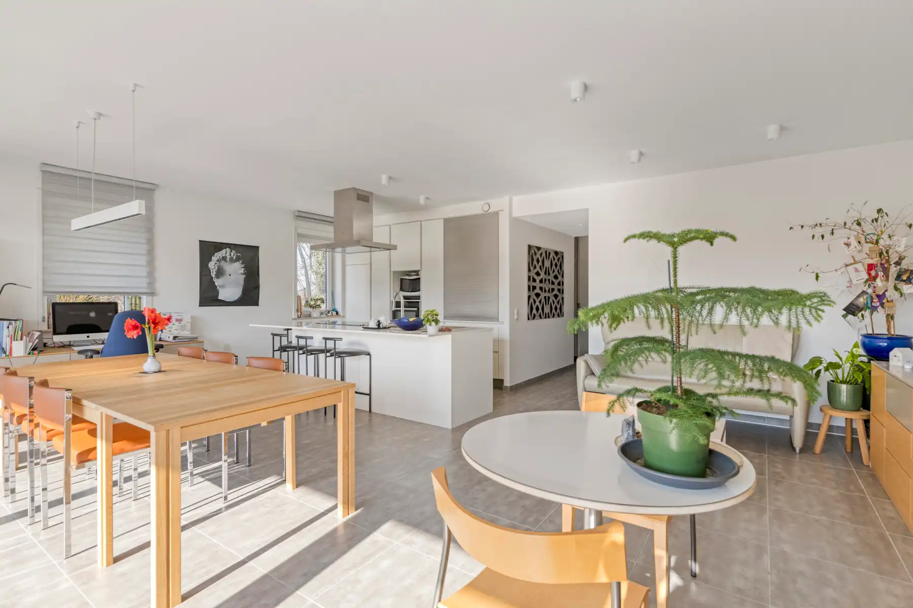 Recent gelijkvloers appartement met 2 slaapkamers + garage foto 9