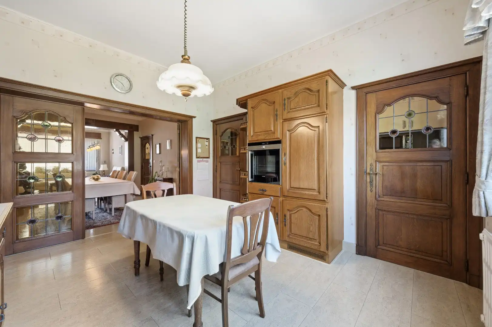 Licht te renoveren gezinswoning met tuin en 3 slaapkamers in Tienen foto 11