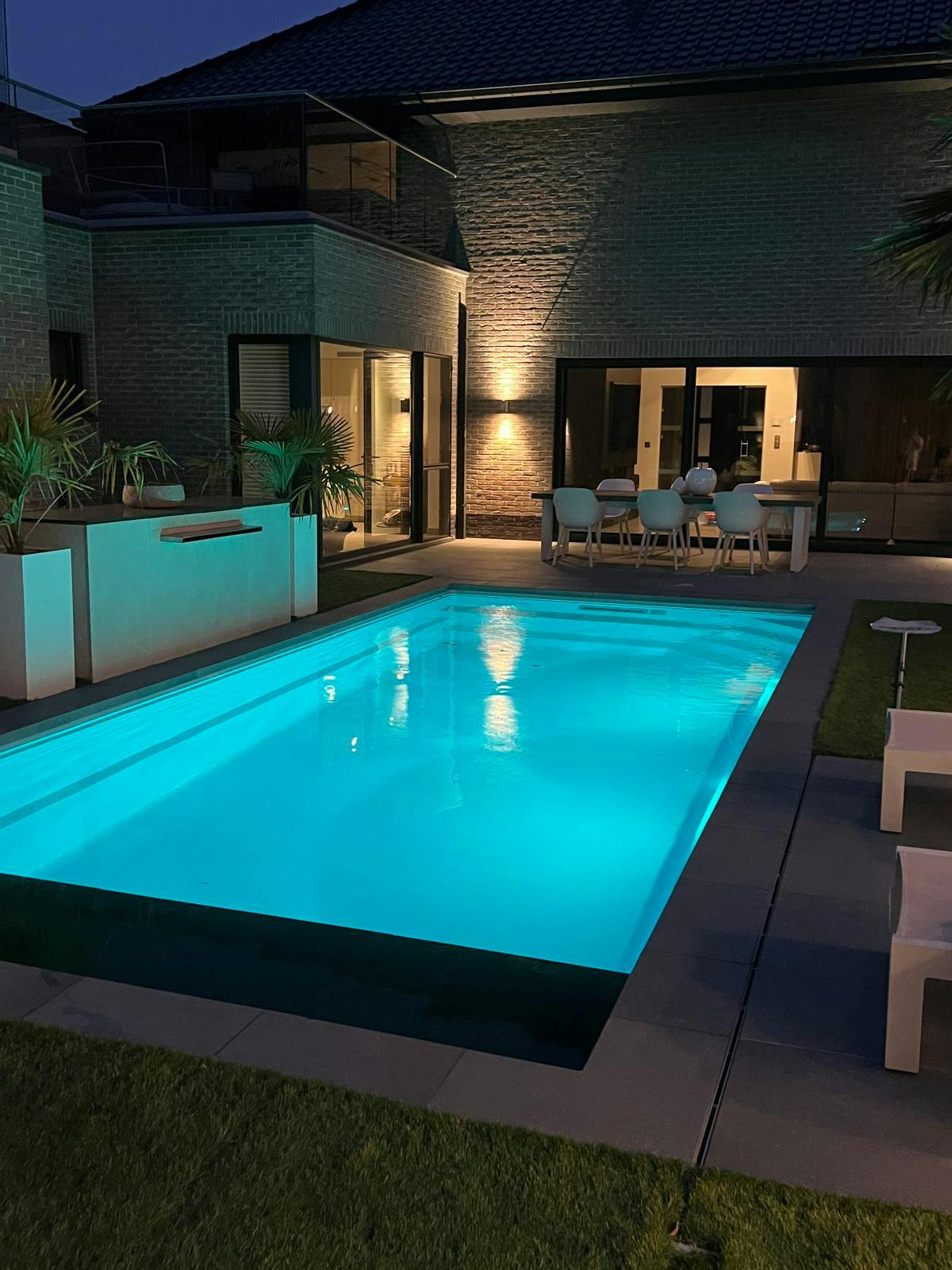 Luxe villa met exclusieve tuin en magazijn in KMO-zone foto 43