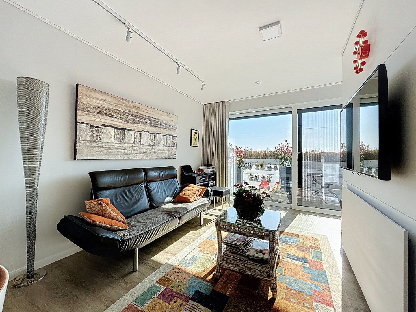 PRACHTIGE ASSISTENTIEWONING TE KOOP IN VEURNE foto {{pictureIndex}}