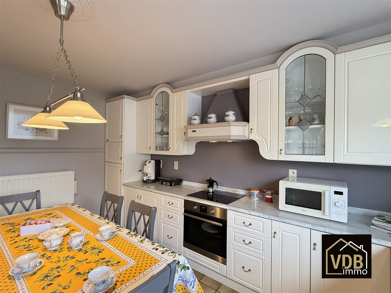 Instapklare halfopen bebouwing met 3 slaapkamers foto 42