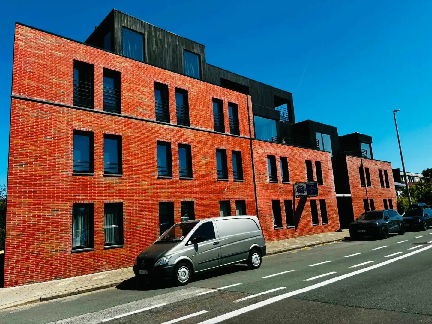 Residentie 'T Hoge 11! foto {{pictureIndex}}