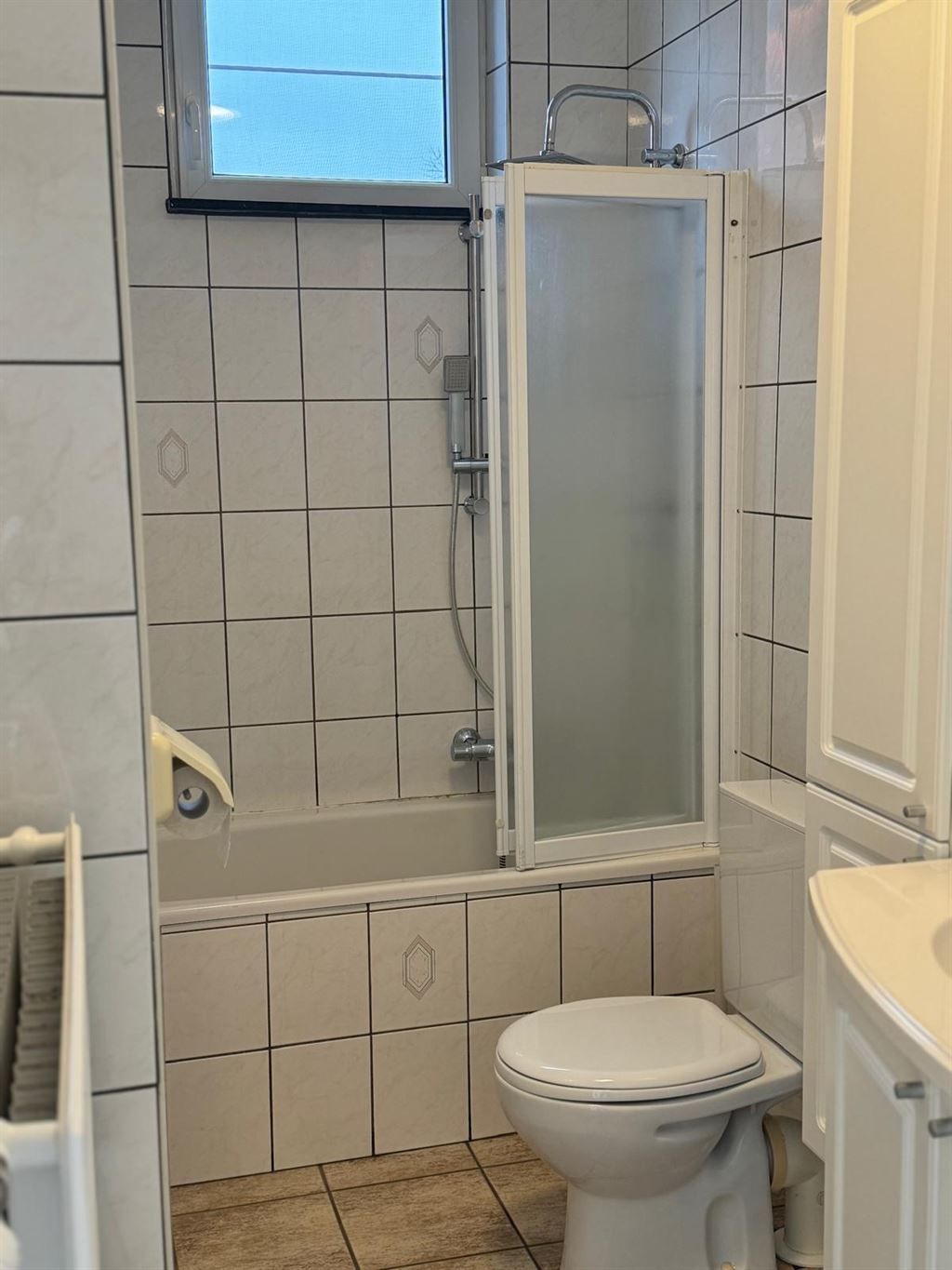 Half-vrijstaande woning met 3 slaapkamers foto 12