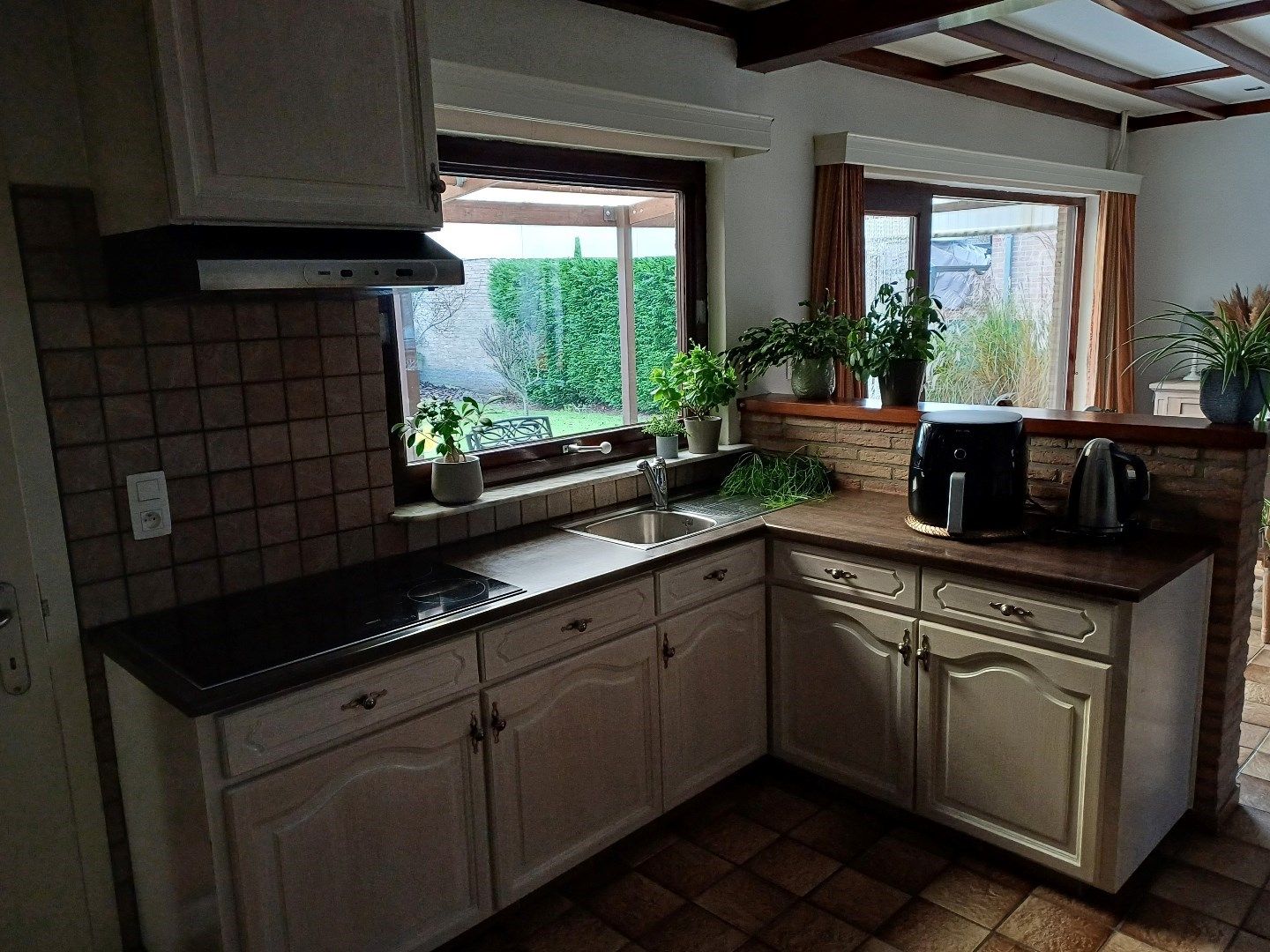Rustig gelegen bungalow-woning met 2 slaapkamers foto 4