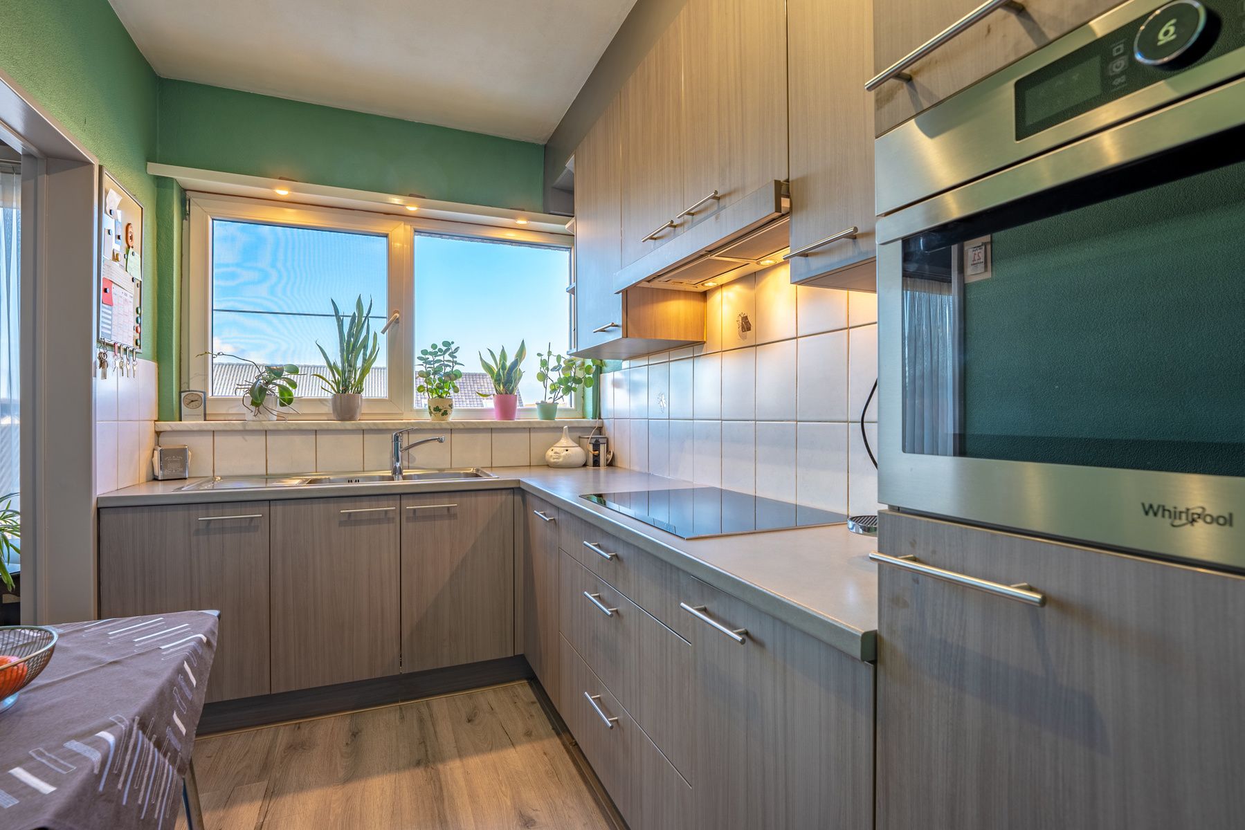 Centraal gelegen appartement met 2 slaapkamers! foto 5