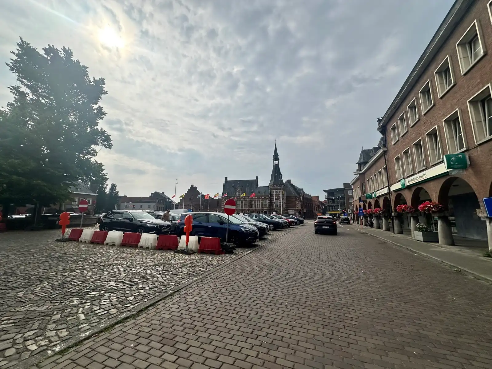 Zichtlocatie aan het Marktplein van Schoten foto 5