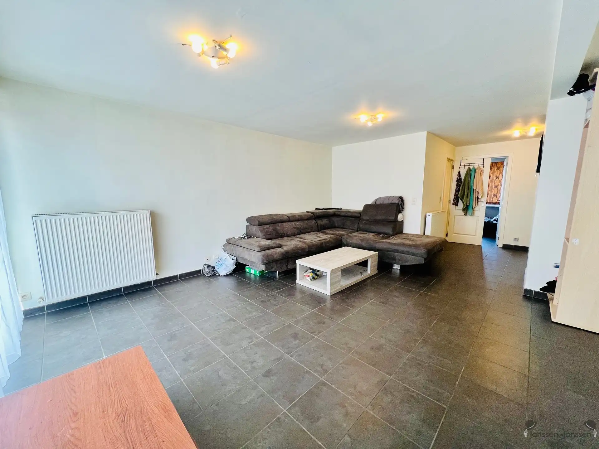 Centraal gelegen appartement met 2 slpk en terras foto 3