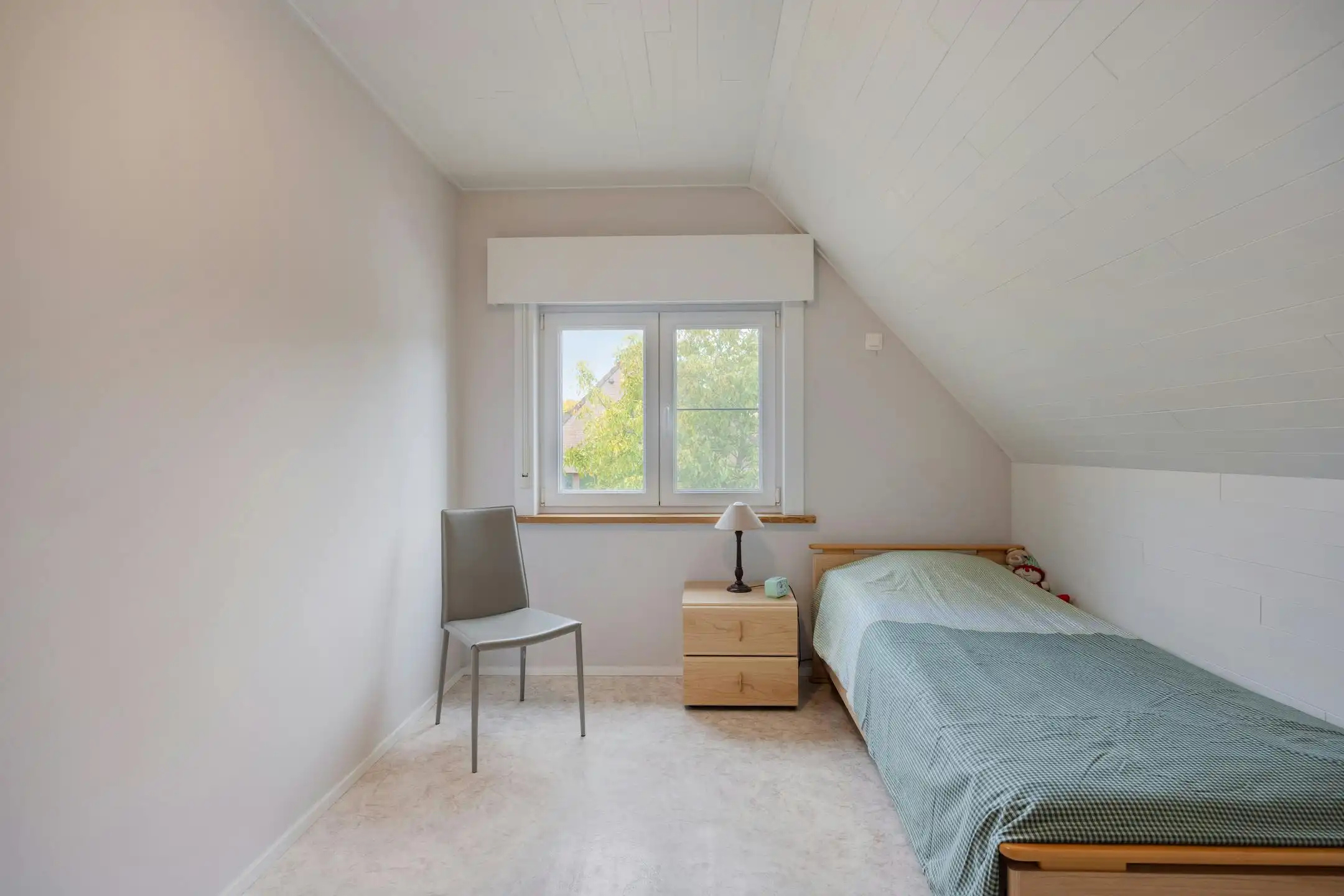 Unieke handelswoning met magazijn in Zomergem foto 15