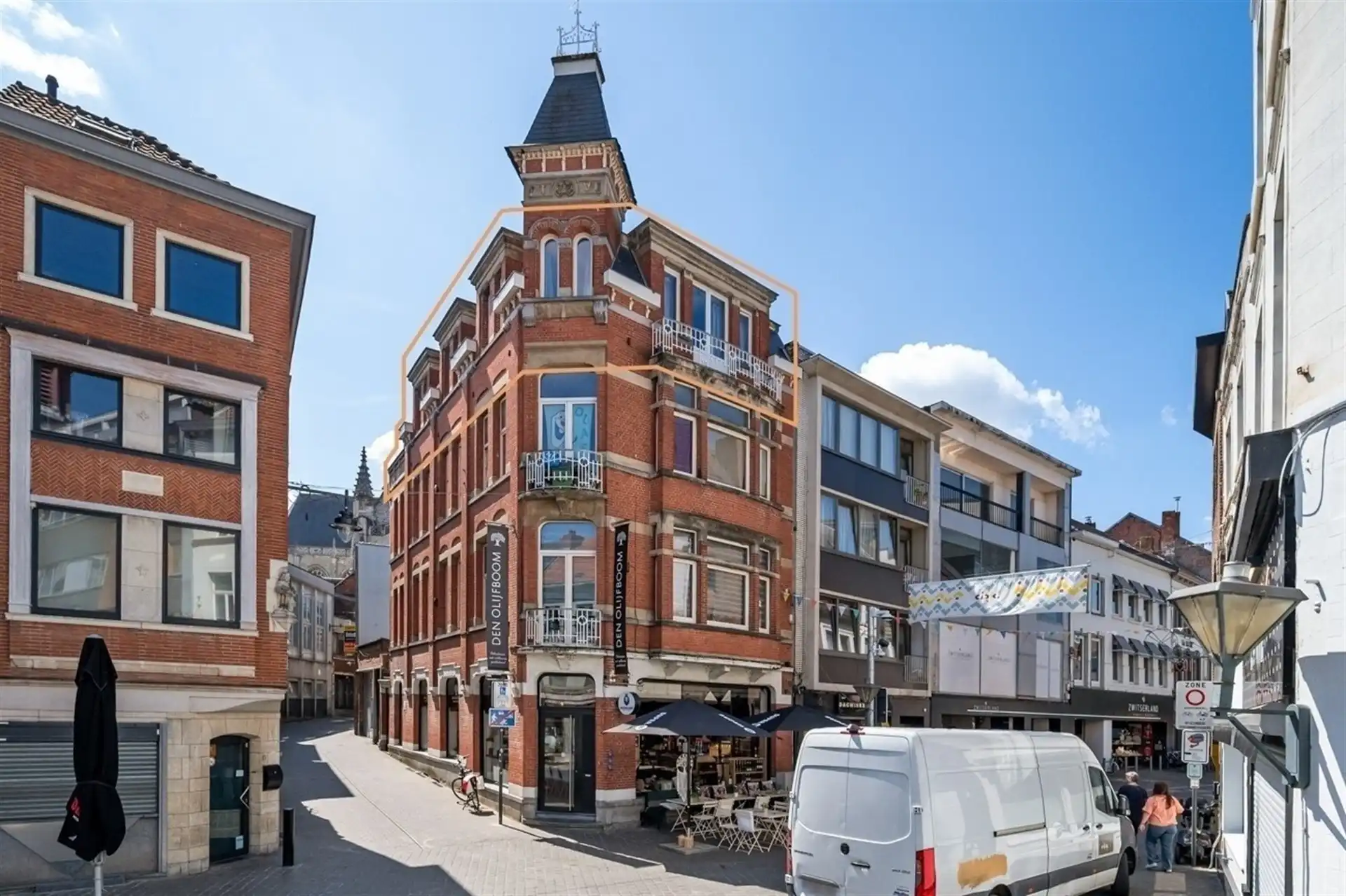 Gerenoveerde opbrengsteigendom bestaande uit handelspand en 3 appartementen foto 16