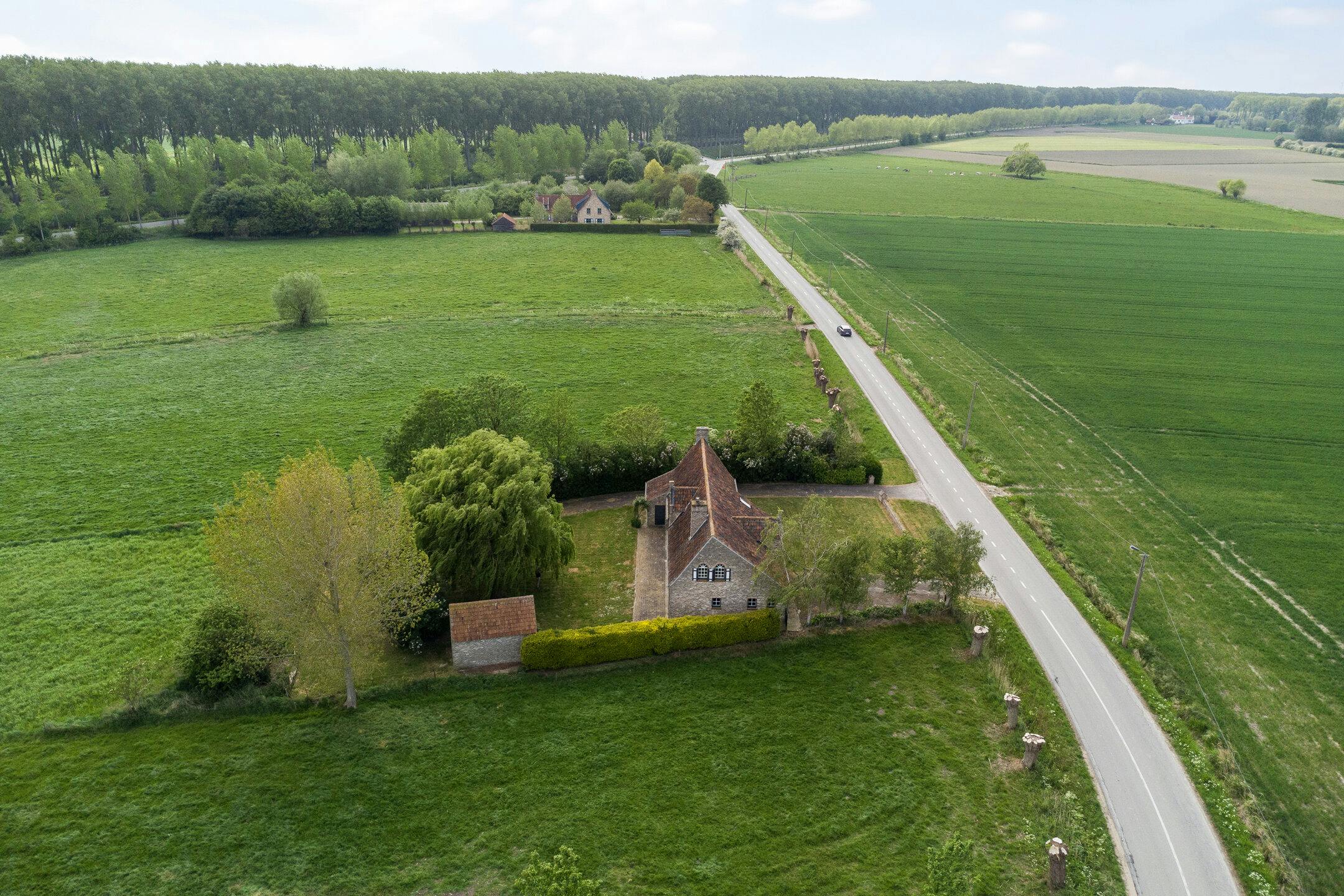 Idyllisch gelegen huis langs de Oude Sluissedijk te Damme foto 7