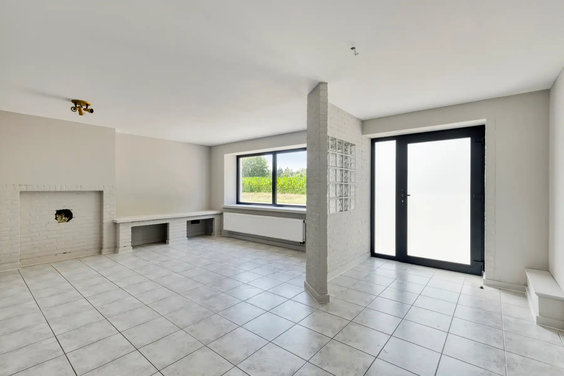Instapklare HOB met 3 slaapkamers, garage en tuin! foto 2