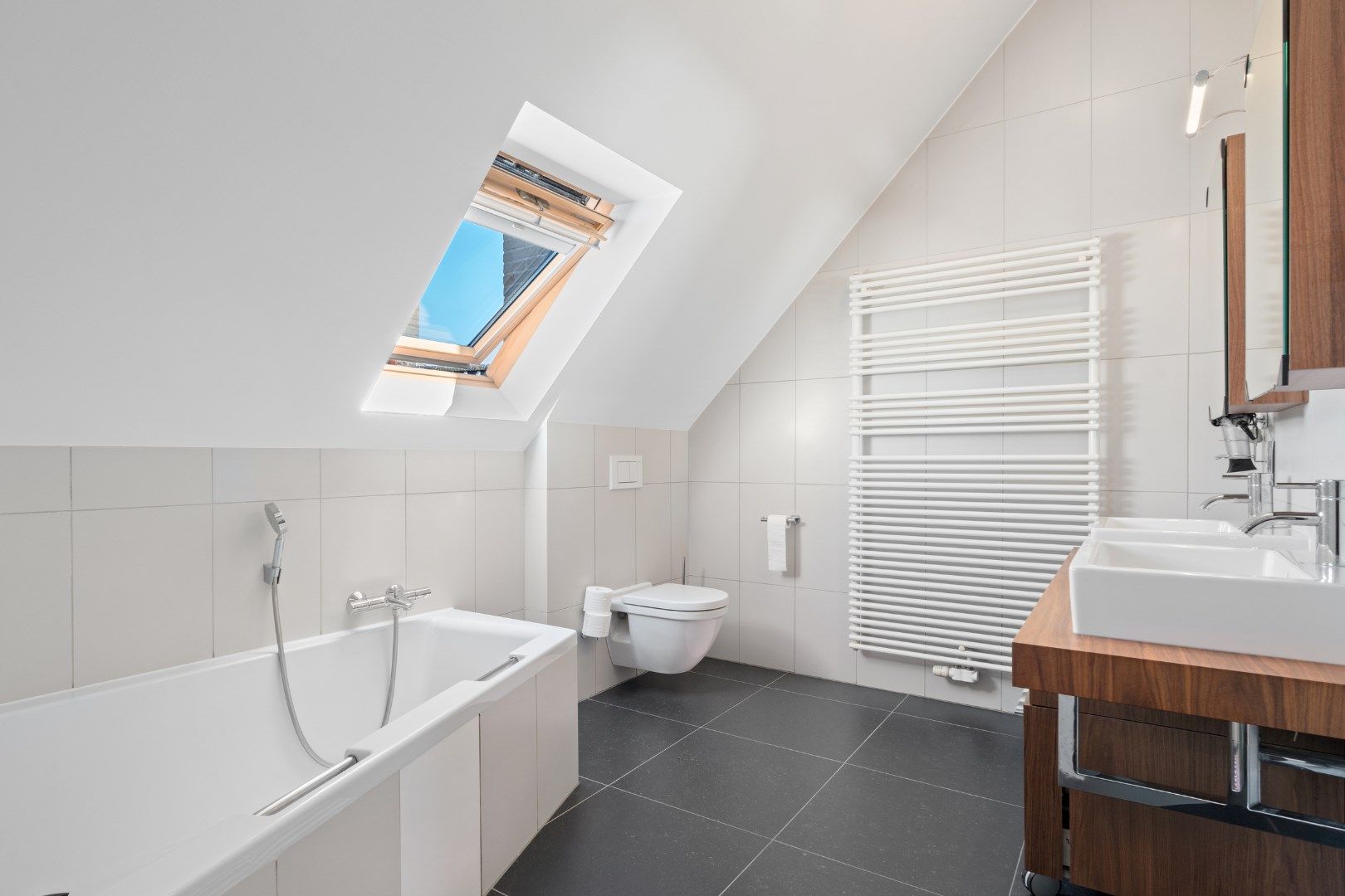 LUXUEUS DUPLEXAPPARTEMENT MET 3 SLAAPKAMERS IN CENTRUM OOSTENDE foto 12