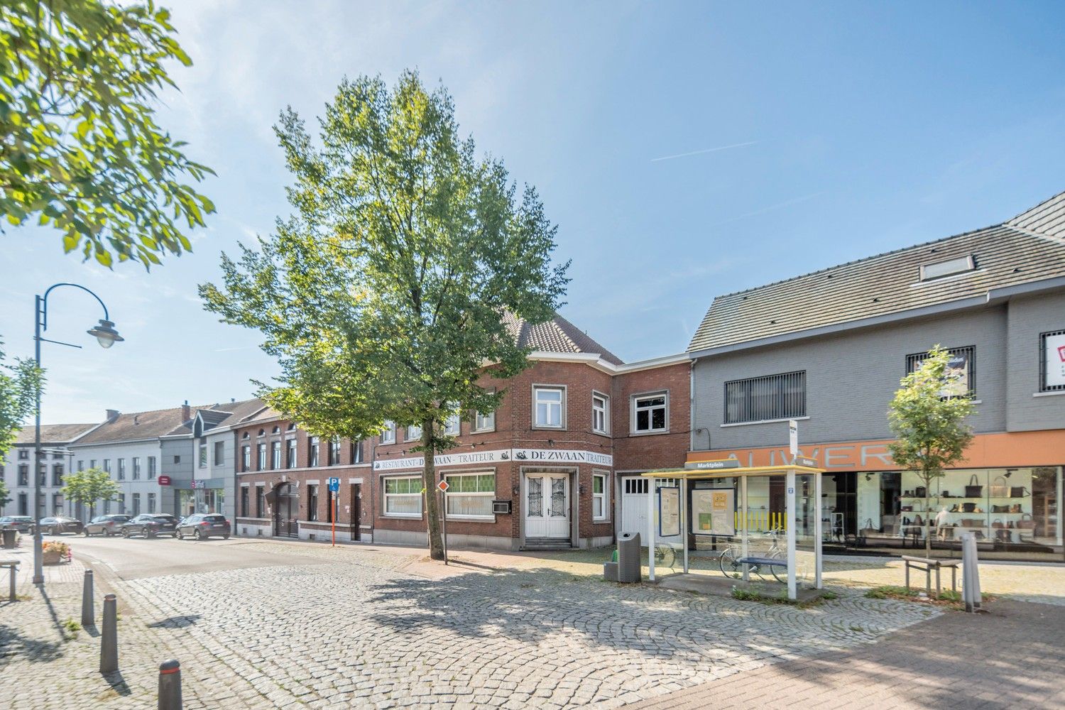 Karaktervol handelshuis met binnentuin in centrum Diepenbeek foto 29