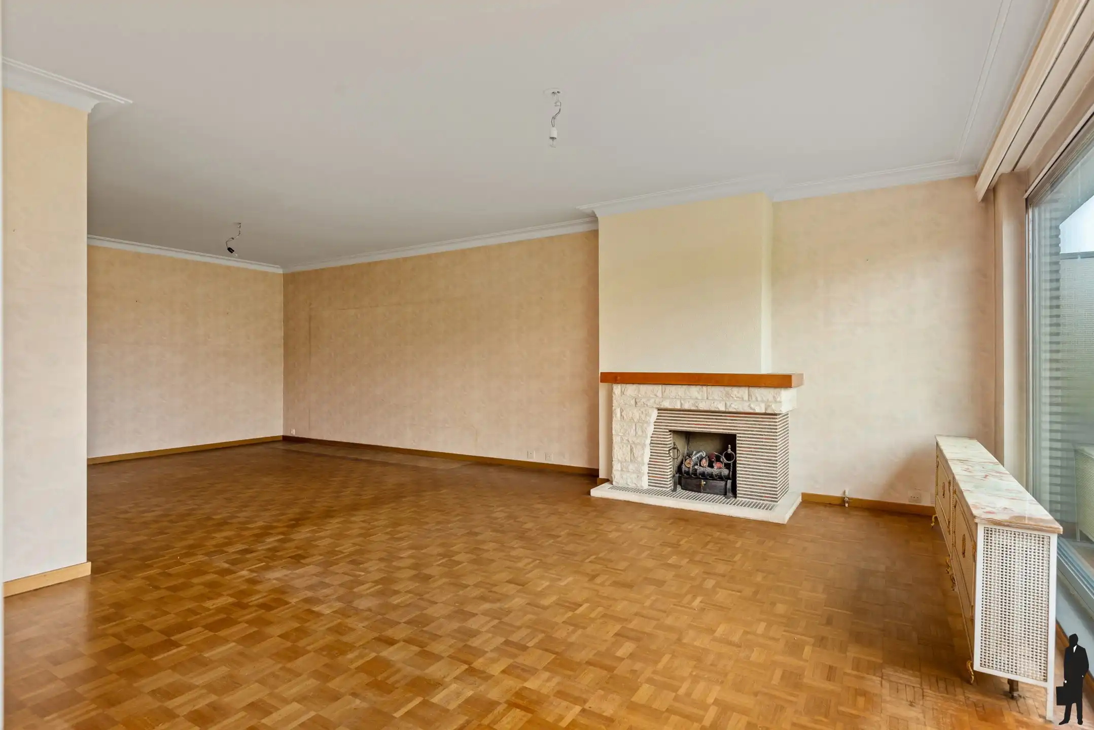 Ruim 2 slaapkamer-app met terras in de gegeerde Elsdonkwijk foto 4