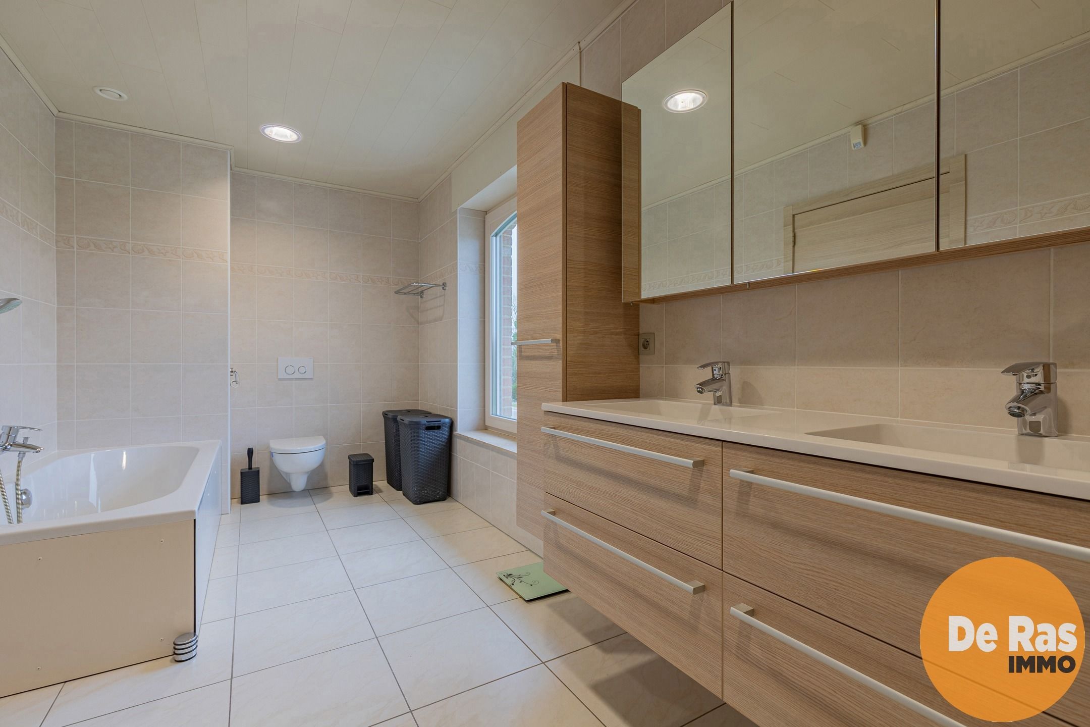 WETTEREN- Ruime, comfortabele 4-gevelwoning centrum Wetteren foto 24