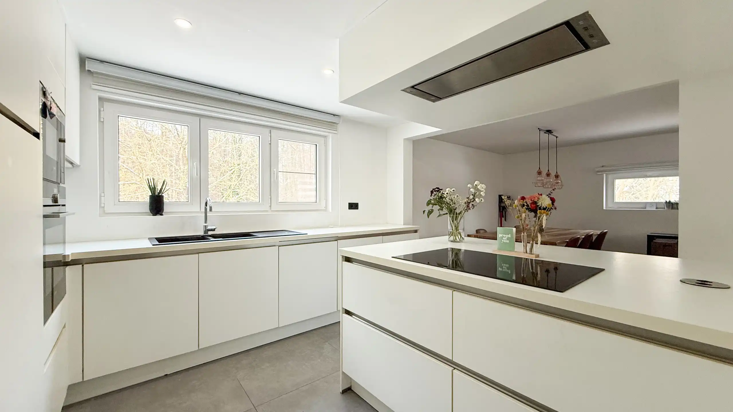 Instapklare halfopen bebouwing op topligging dicht aan natuurzone! foto 9