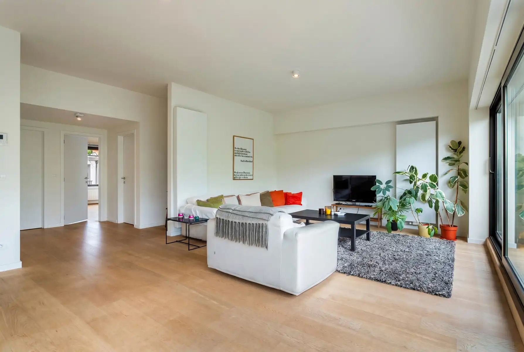 Ruim en lichtrijk 2-slpk appartement op het Zuid foto 8