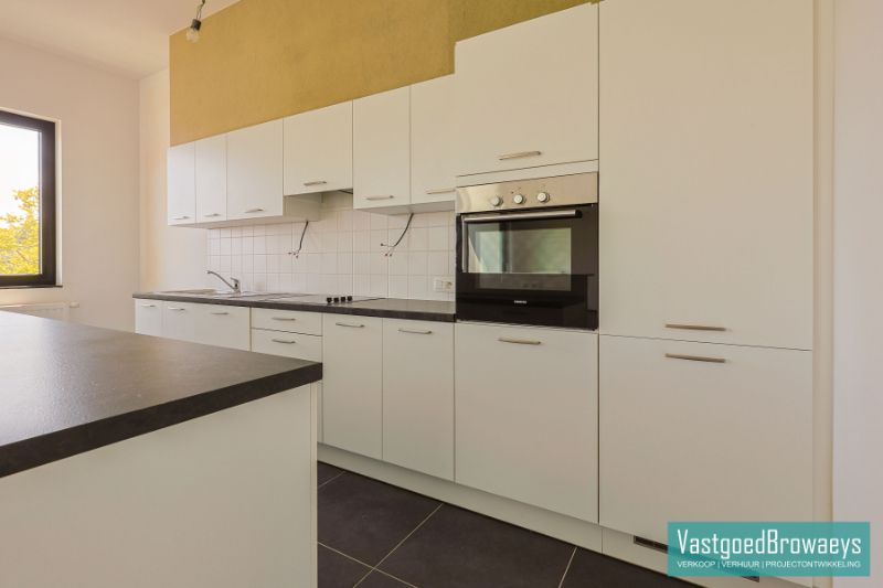Instapklaar 2-Slaapkamerappartement tegenover Station Ronse – Ideaal als Investering! foto 11