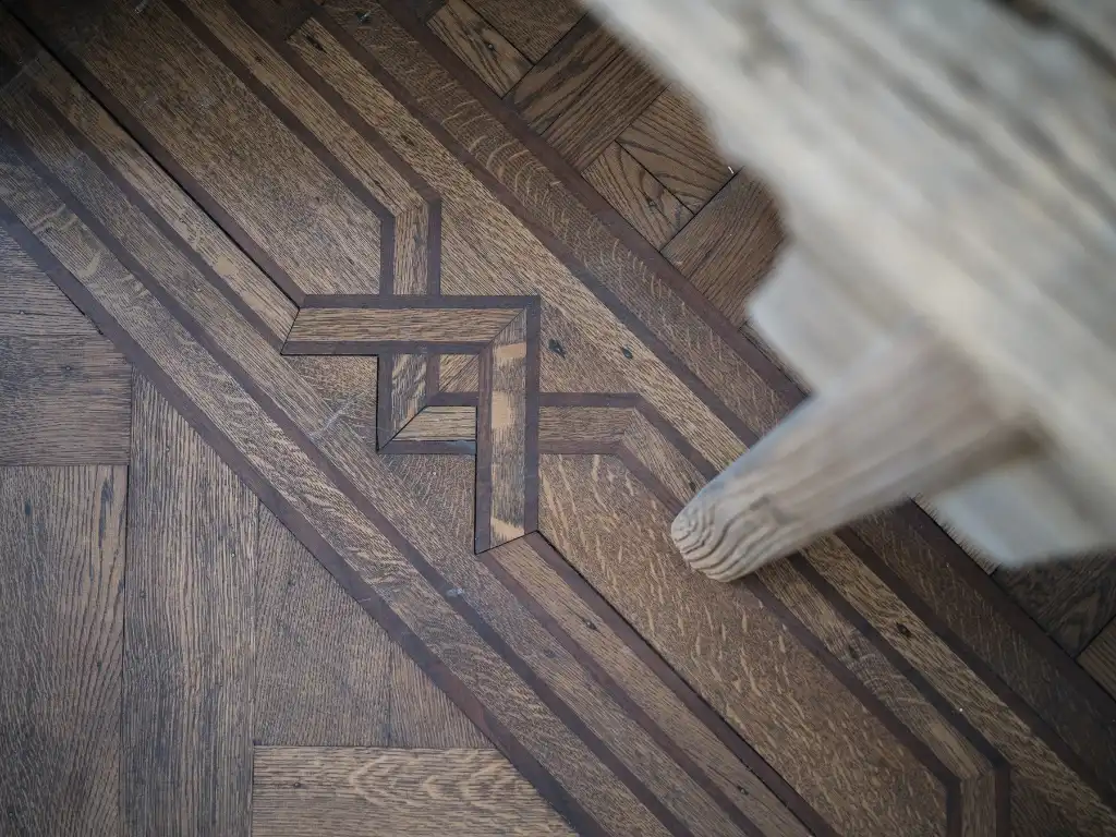 Gerenoveerd tweeslaapkamerappartement met zonnig terras in een voormalige herenwoning, nabij het historisch centrum van Gent. foto 9