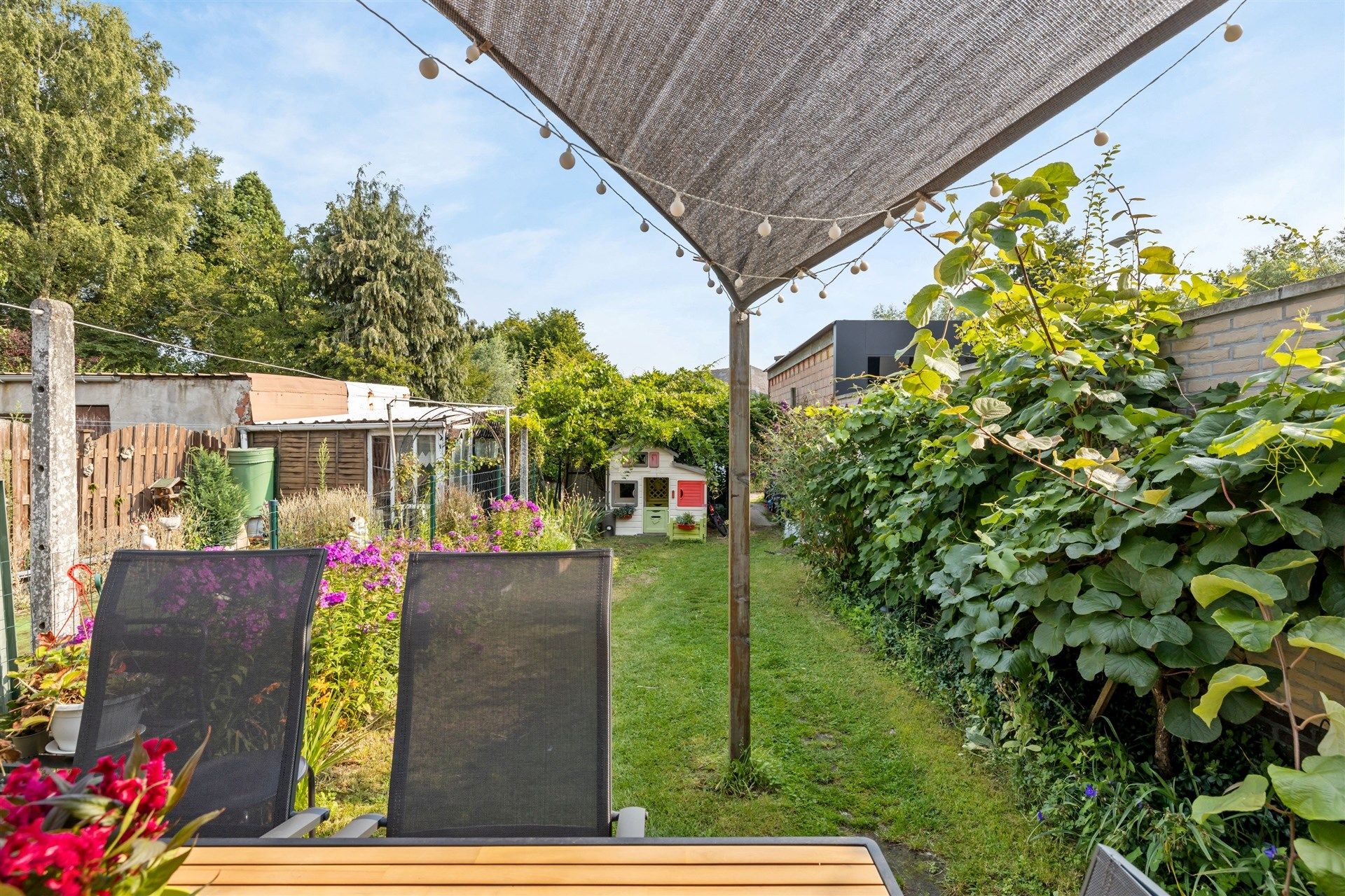 Instapklare starterswoning met 2 slaapkamers en autostaanplaats foto 14