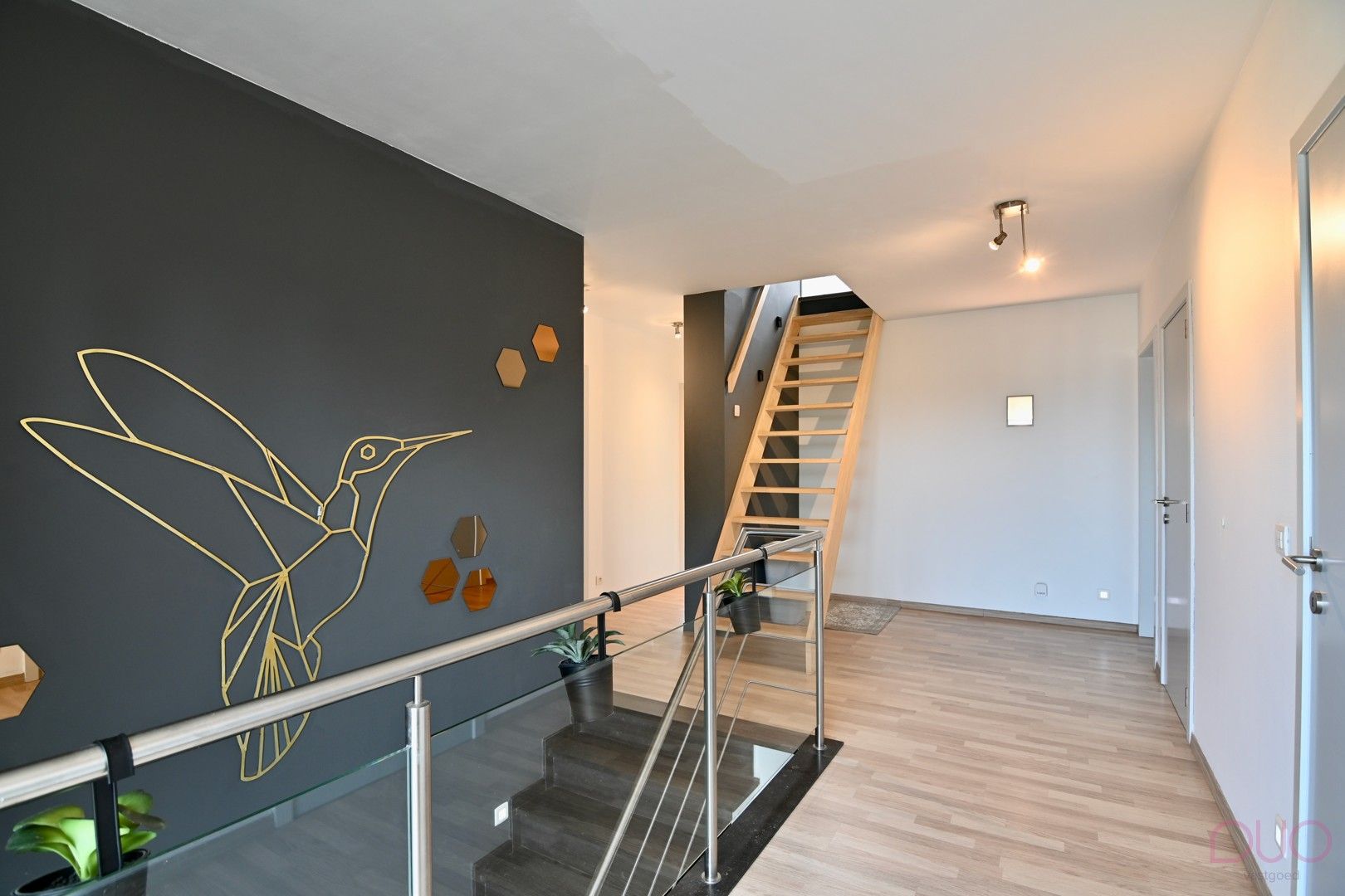 Knappe instapklare villawoning met vijf slaapkamers, verwarmd zwembad op 21a59ca foto 21