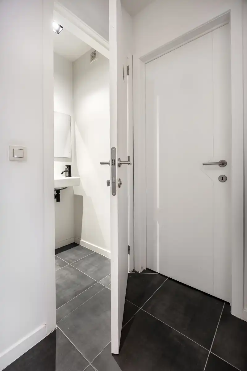 Hoogwaardig en energiezuinig handelspand te St.-Antonius foto 24