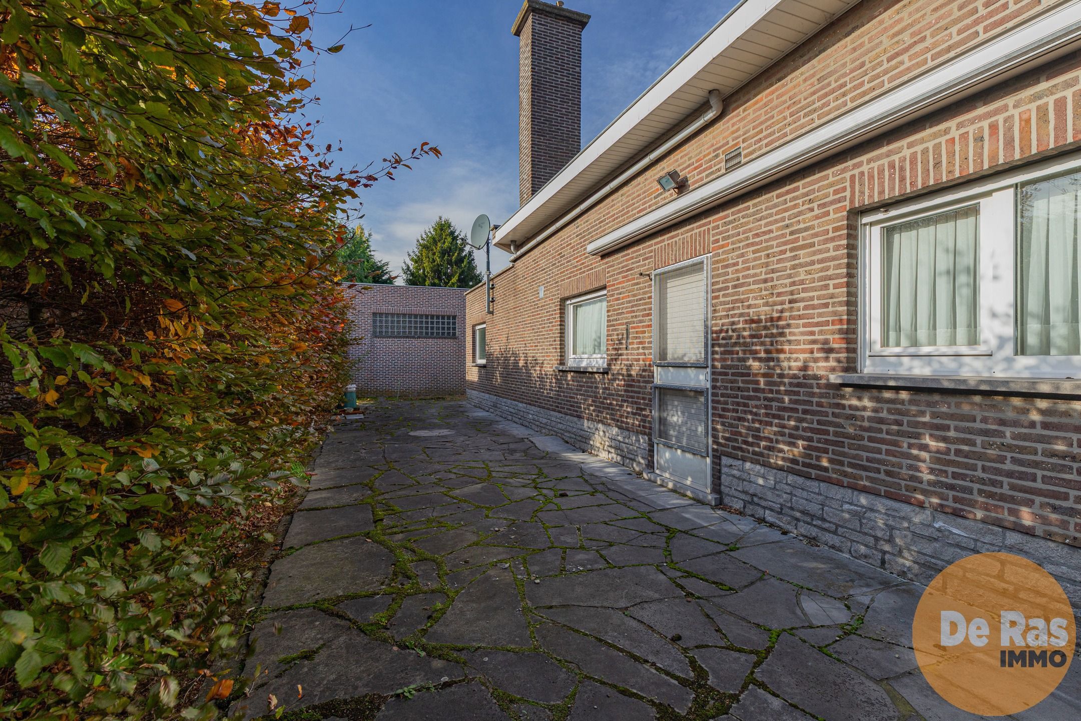 LOKEREN - Open bebouwing met bijgebouw/werkplaats van 90 m² foto 19