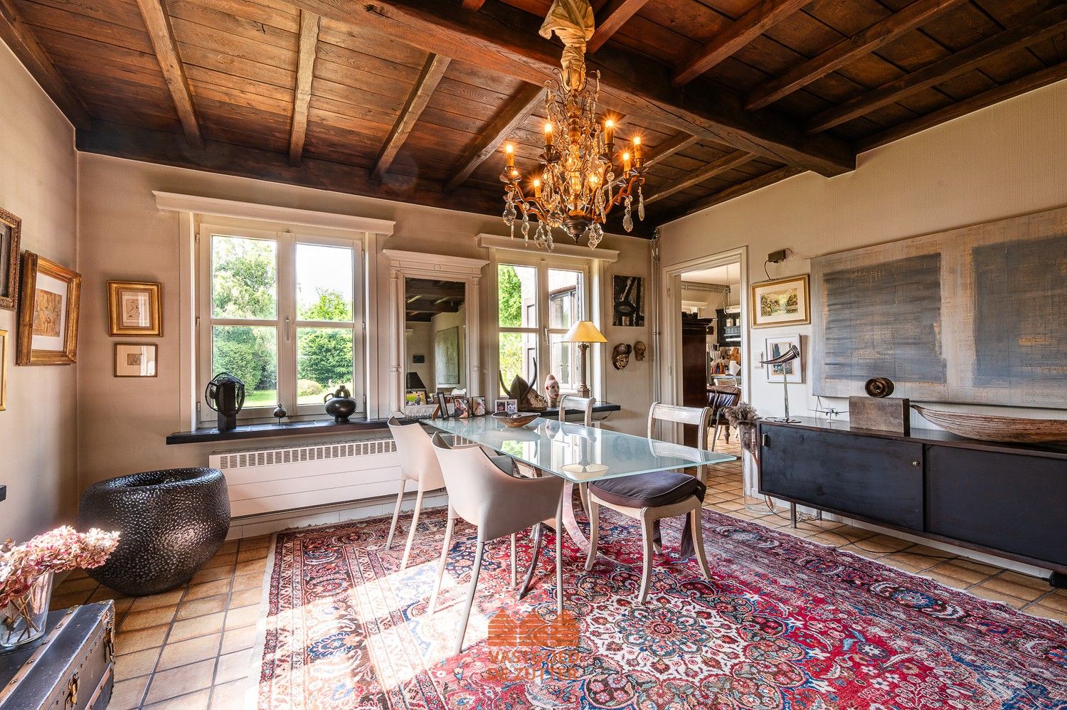 Karaktervolle alleenstaande woning op ruim perceel van 2.043 m² foto 5