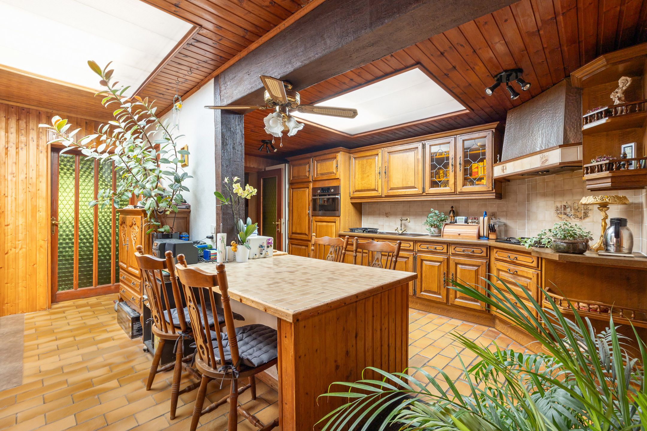 goed gelegen te renoveren woning met tuin en 2 garages + aanpalende bouwgrond (175m²) foto 10