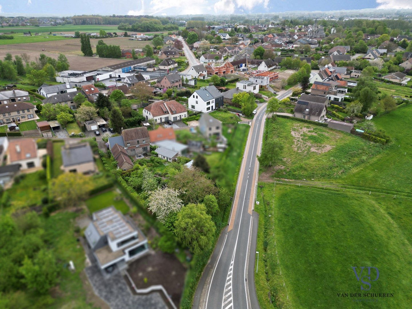 Charmante woning op royaal perceel van 1.618 m² foto 45