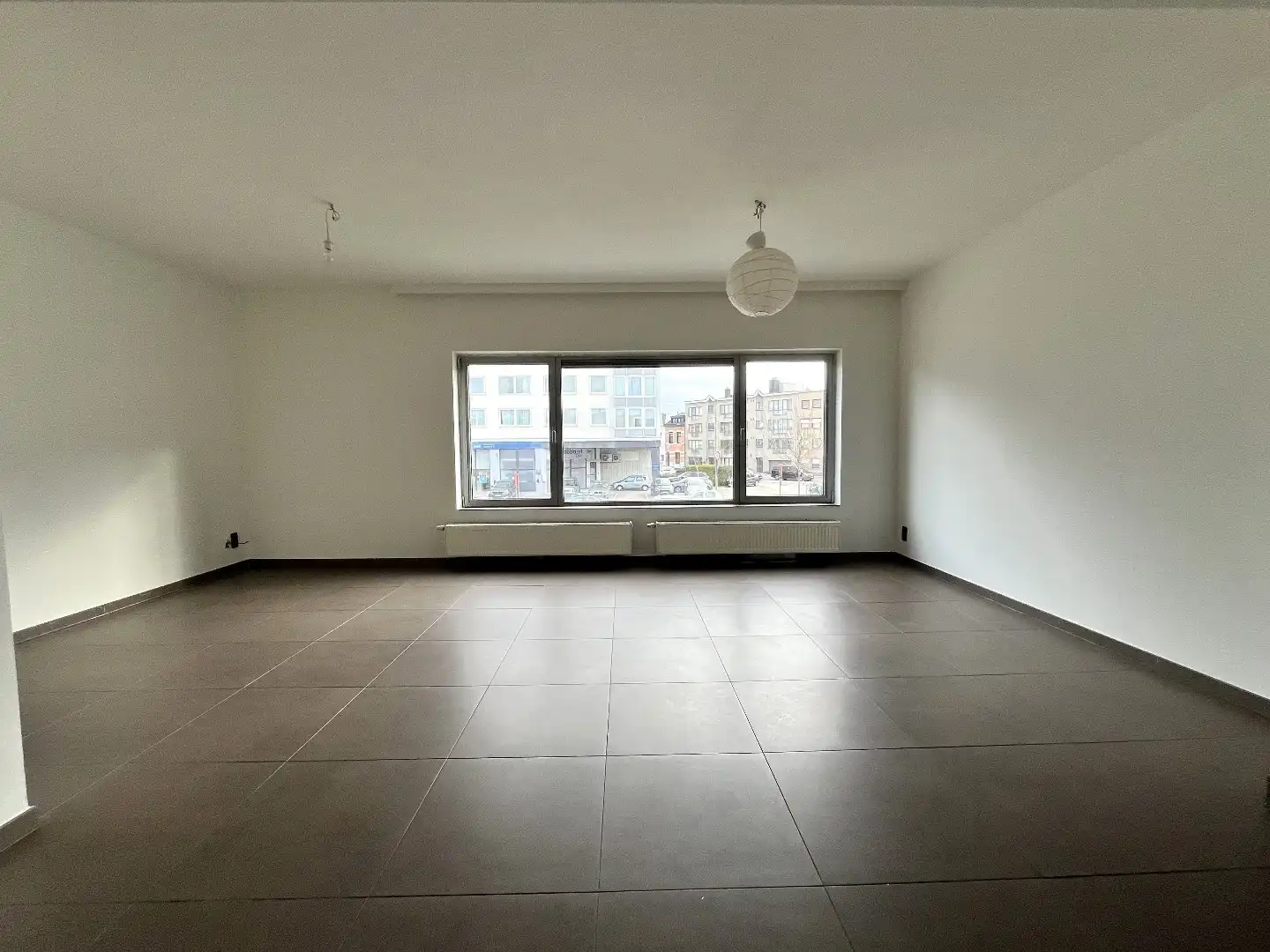 Hedendaags 2 slpk appartement met terras foto 4