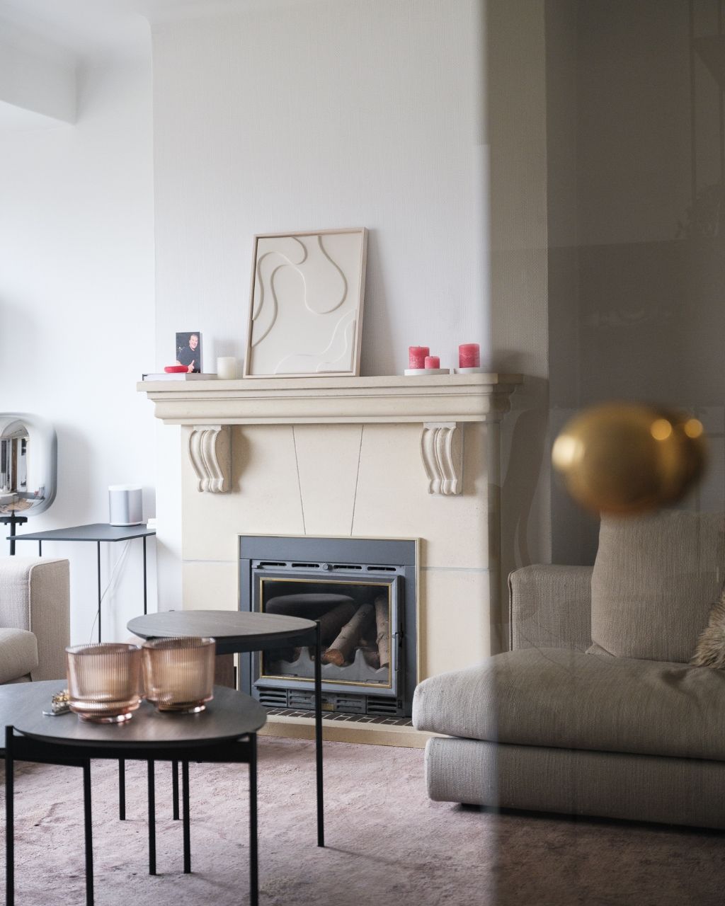 Uniek hoekappartement in een iconisch sixties-gebouw met terras en breed zicht over het Zuidpark en Gentse torens. foto 7