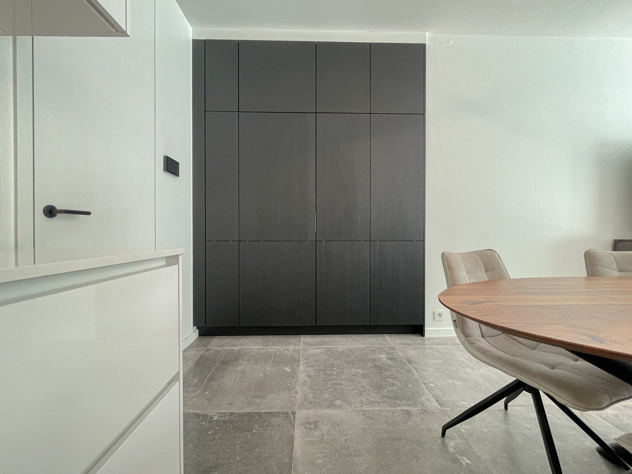 Subliem, luxueus tuinappartement met dubbele garage, rustig gelegen in een standingvolle residentie. foto 9