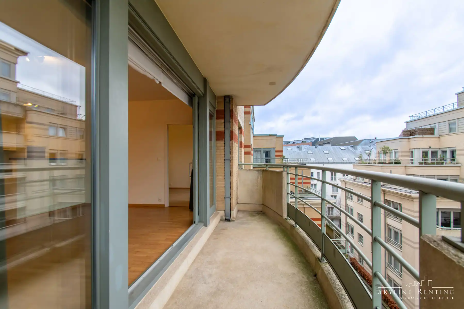 Prachtig ongemeubeld appartement met 2 KAMERS + 2 badkamers foto 7